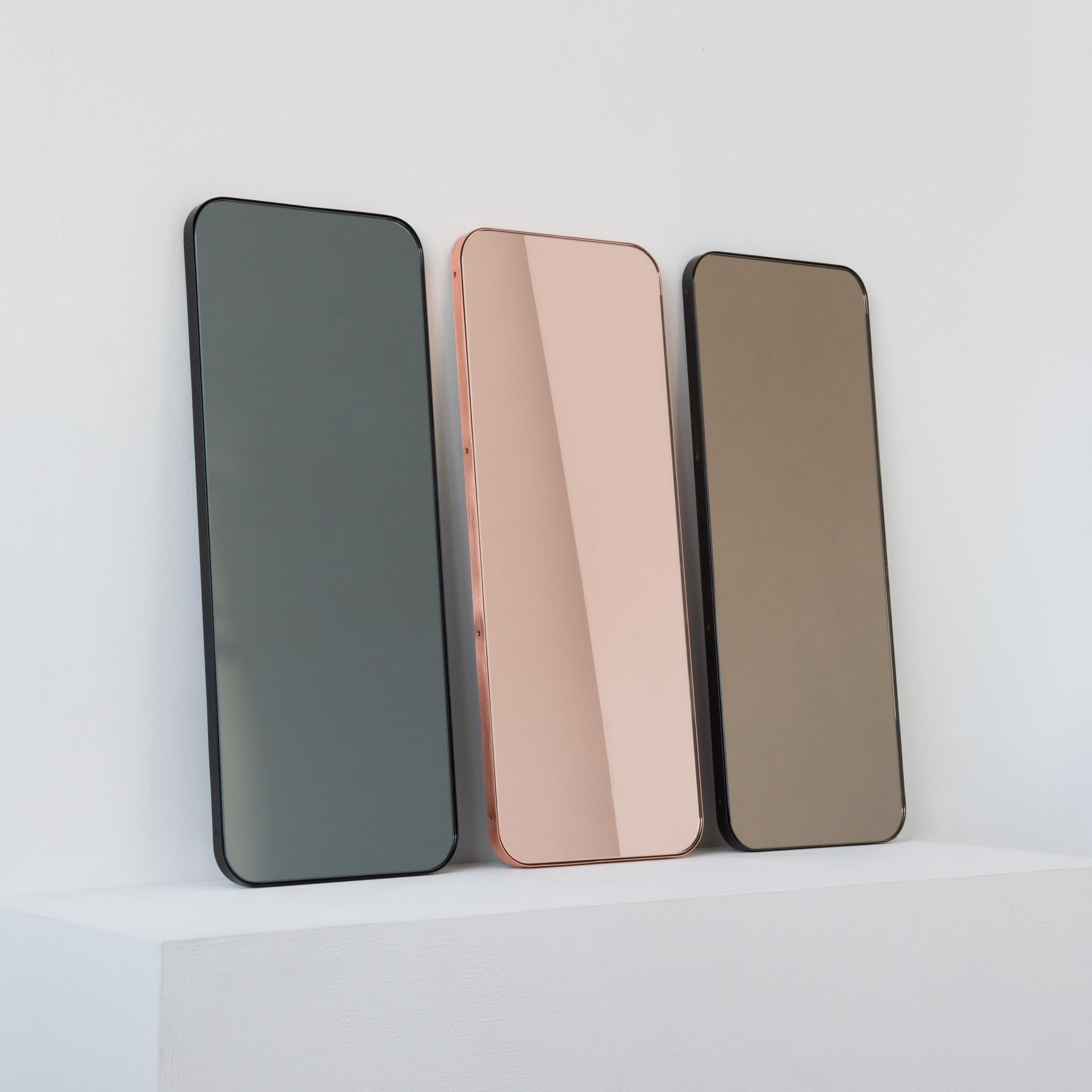 Quadris Miroir contemporain rectangulaire or rose avec cadre en cuivre, XL en vente 1