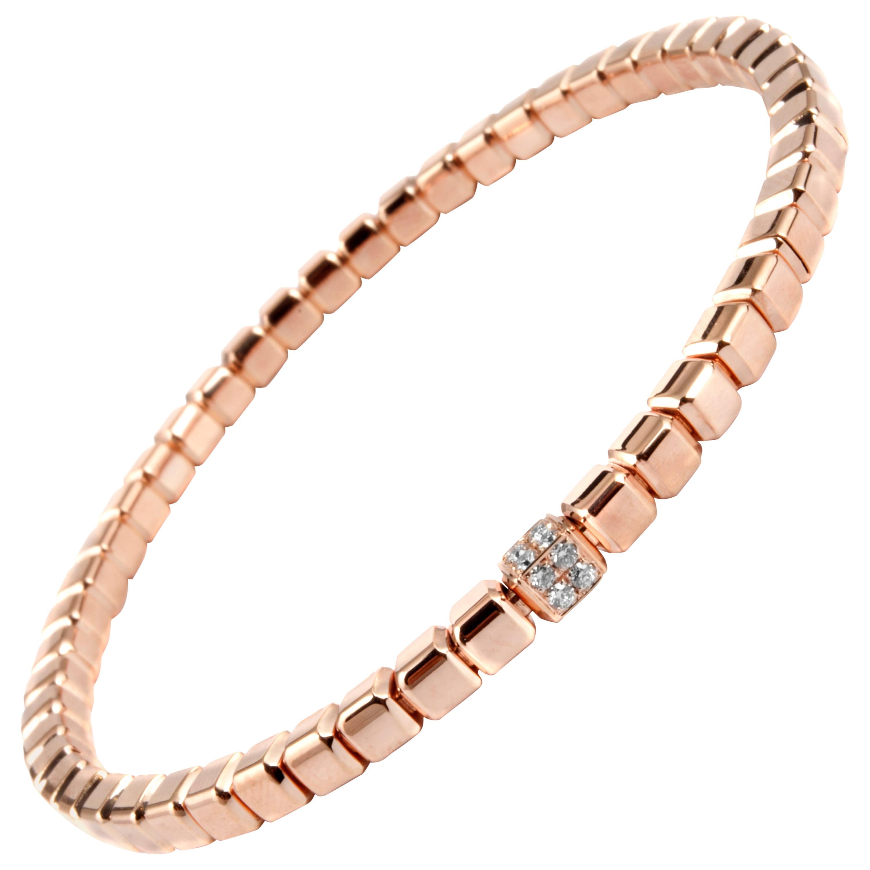 Bracelet cubique Quadro en or rose 18 carats avec diamants blancs - Moyen en vente