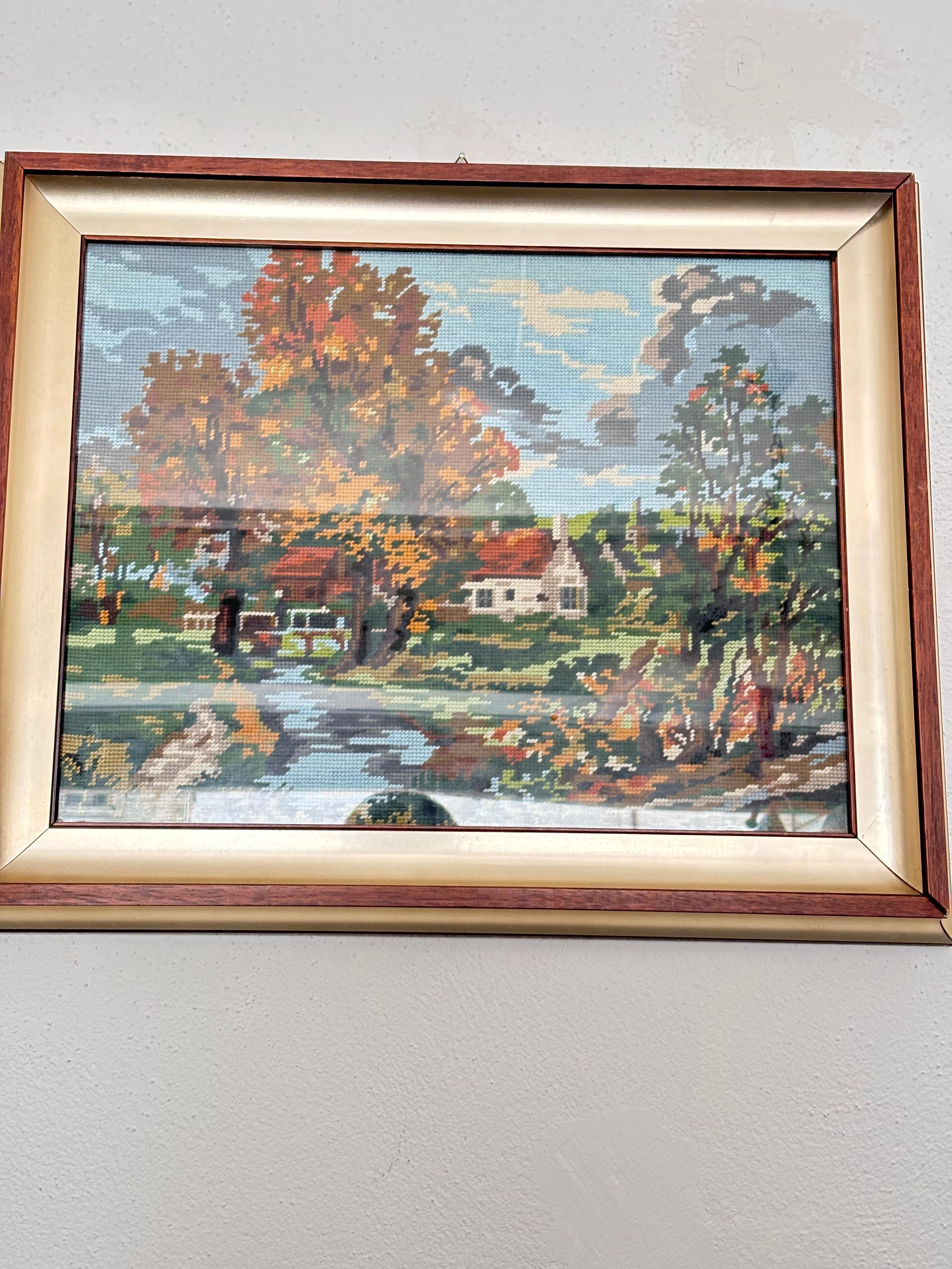 Handcrafted crocheted autumn landscape painting In Good Condition For Sale In Taranto, IT