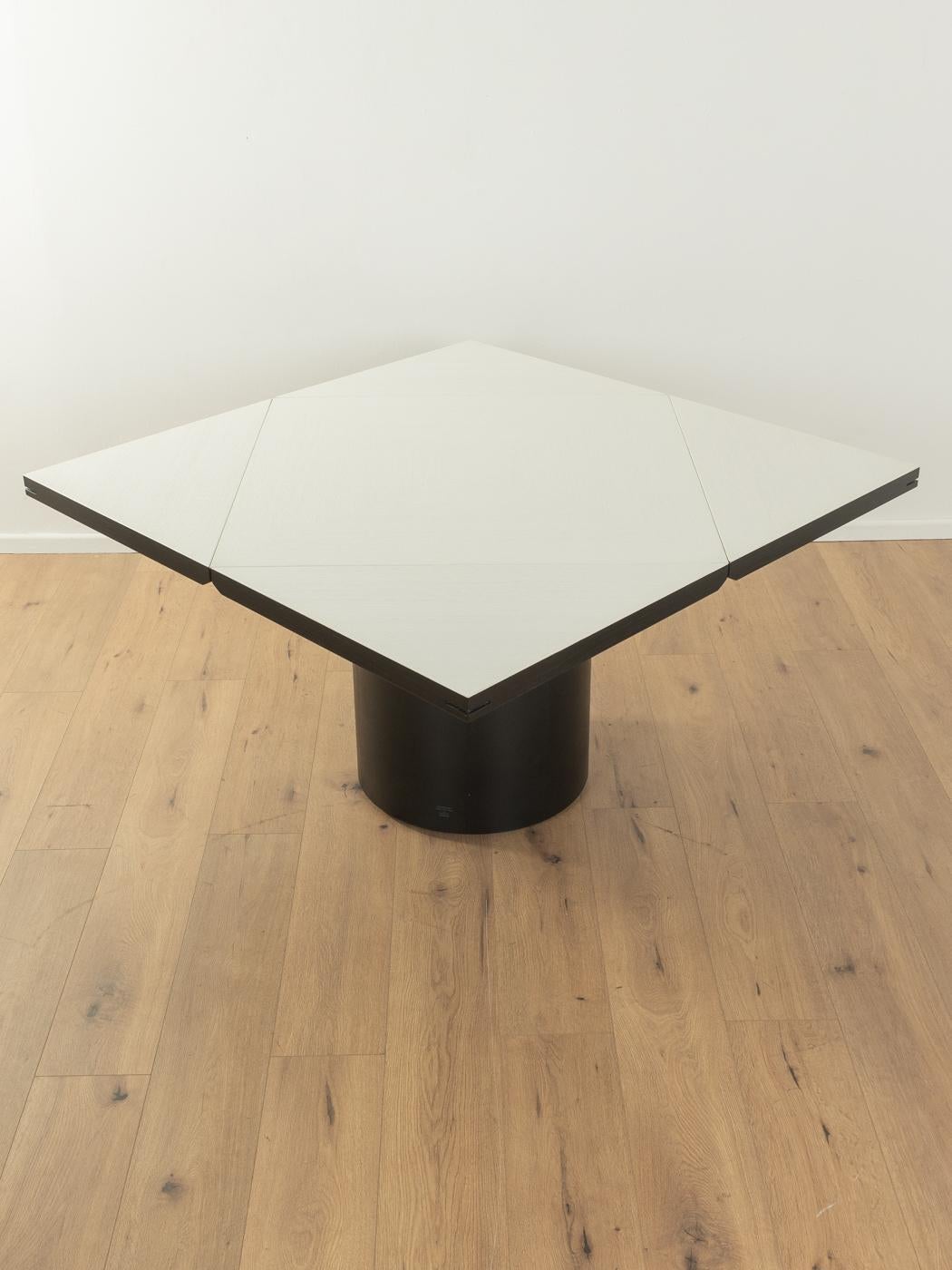 Quadrondo dining table, Erwin Nagel for Rosenthal 4