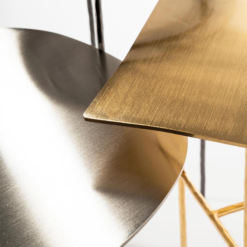 XXIe siècle et contemporain Table basse carrée Quadruple en finition or ou nickel en vente