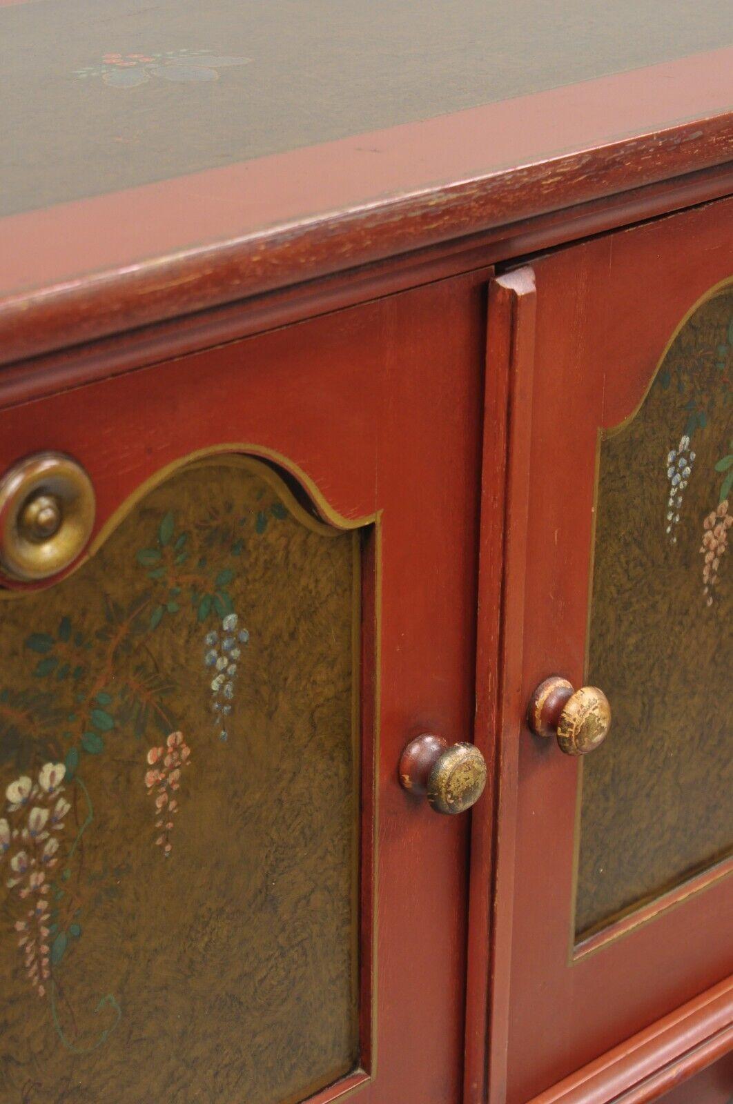 Kleiner rot lackierter Schrank im Kolonialstil von Stickley Bros. Quaint Furniture im Angebot 6