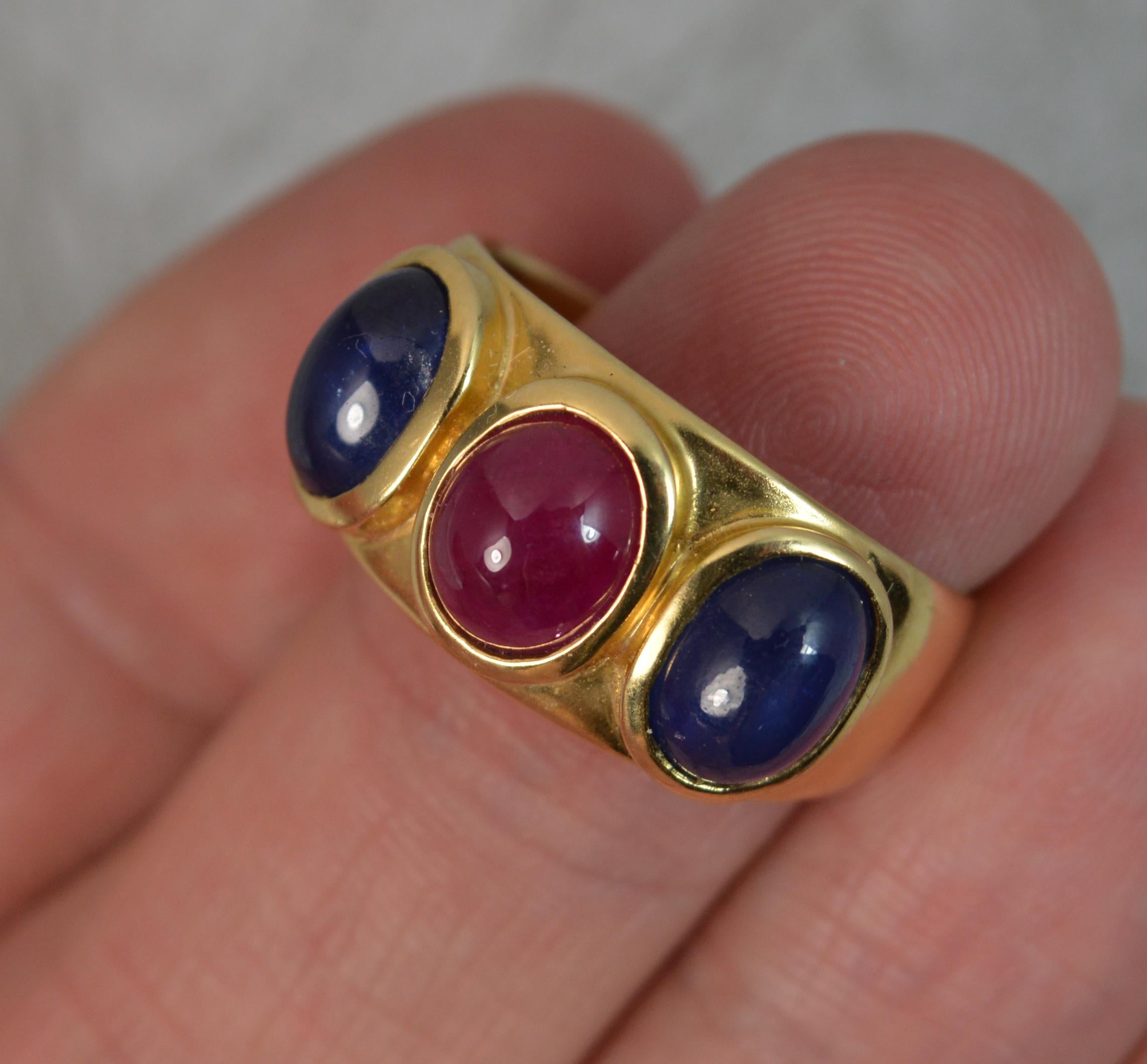 Quality 18 Carat Gold Ruby and Sapphire Cabochon Trilogy Band Ring In Excellent Condition In St Helens, GB