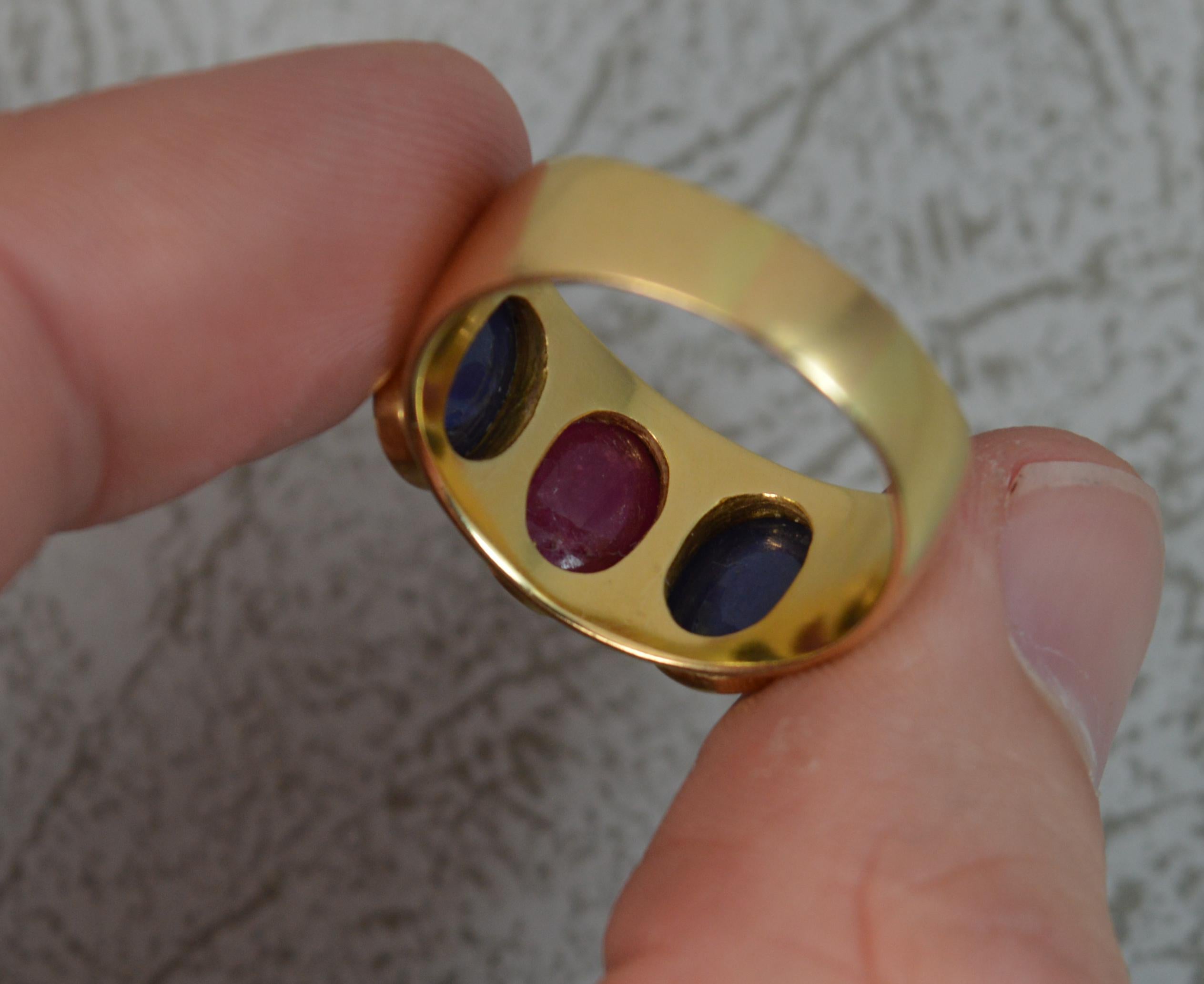 Quality 18 Carat Gold Ruby and Sapphire Cabochon Trilogy Band Ring 1