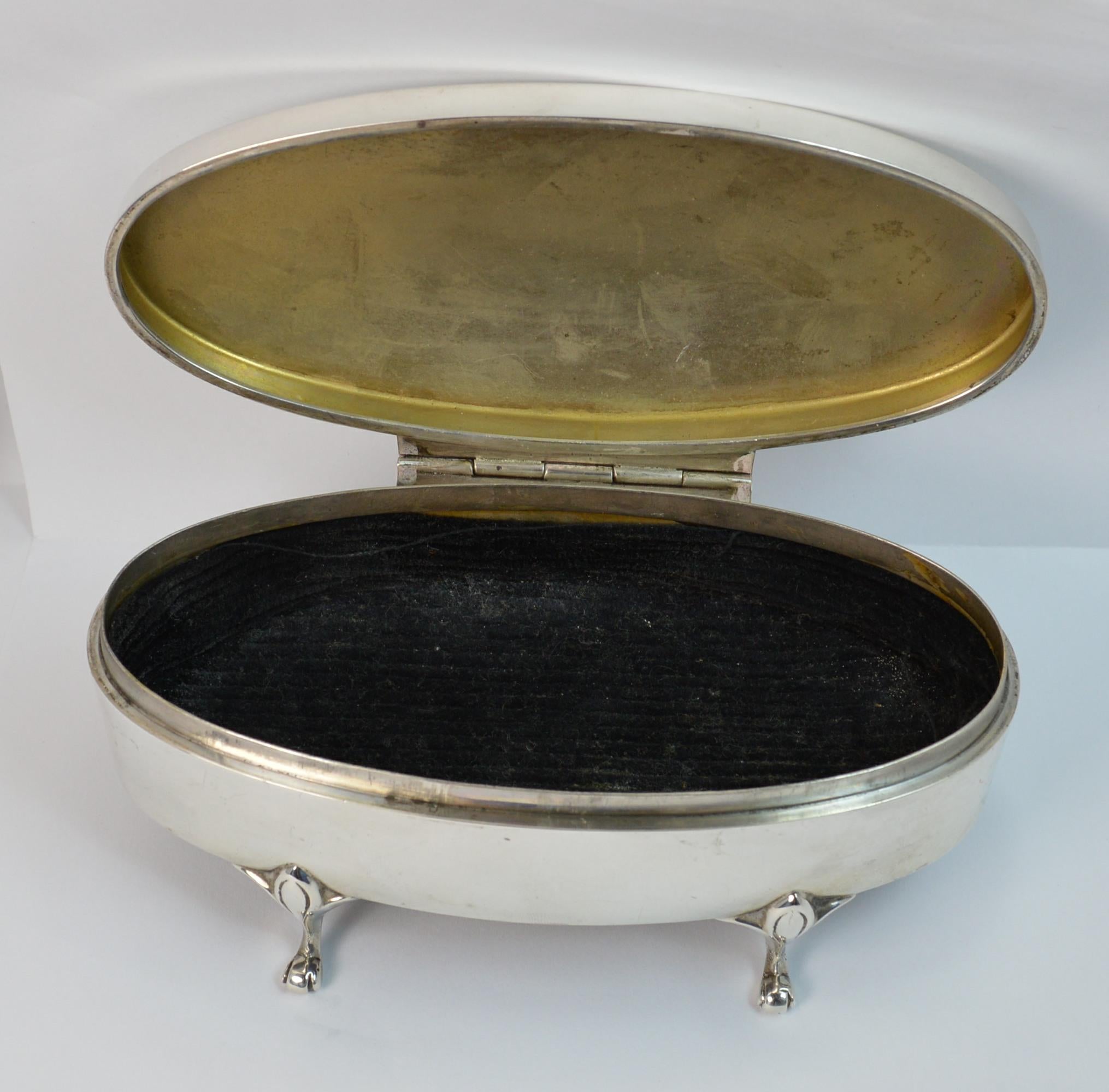 Edwardian Quality 1921 Walker & Hall Solid Silver Oval Jewellery Box