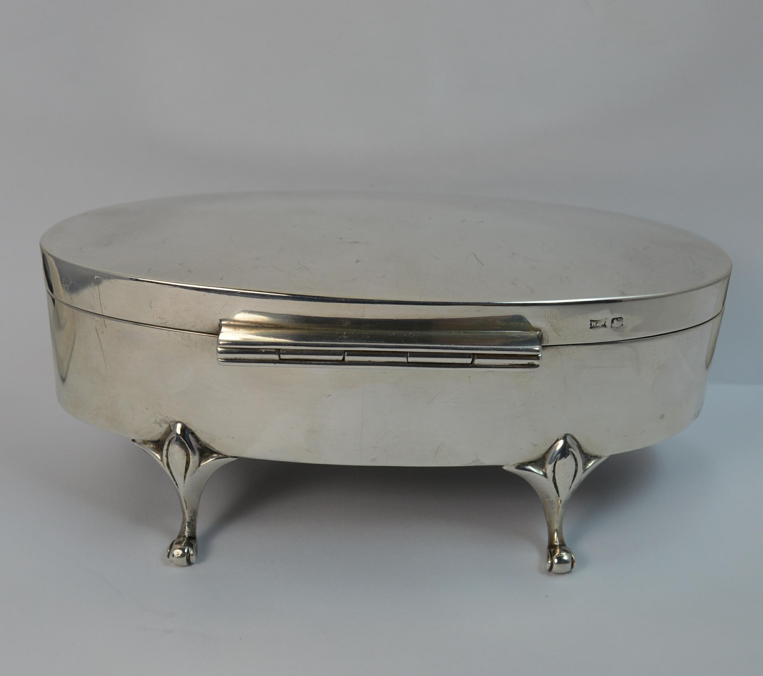Quality 1921 Walker & Hall Solid Silver Oval Jewellery Box 1