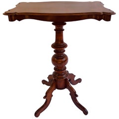 Quality Antique 19th Century Victorian Mahogany Lamp/Side Table