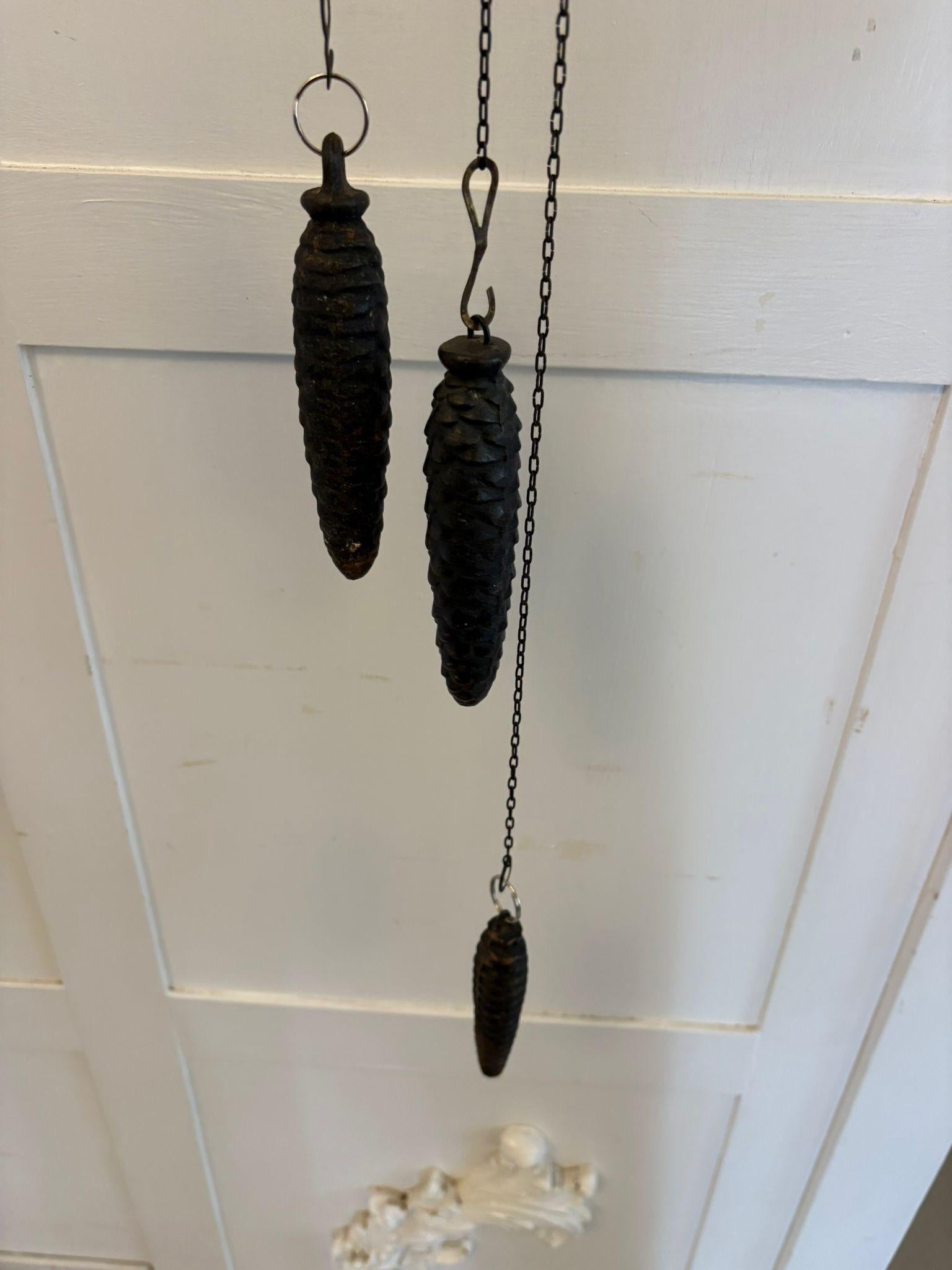 Quality Antique Black Forest Carved Bear Cuckoo Clock For Sale at 1stDibs