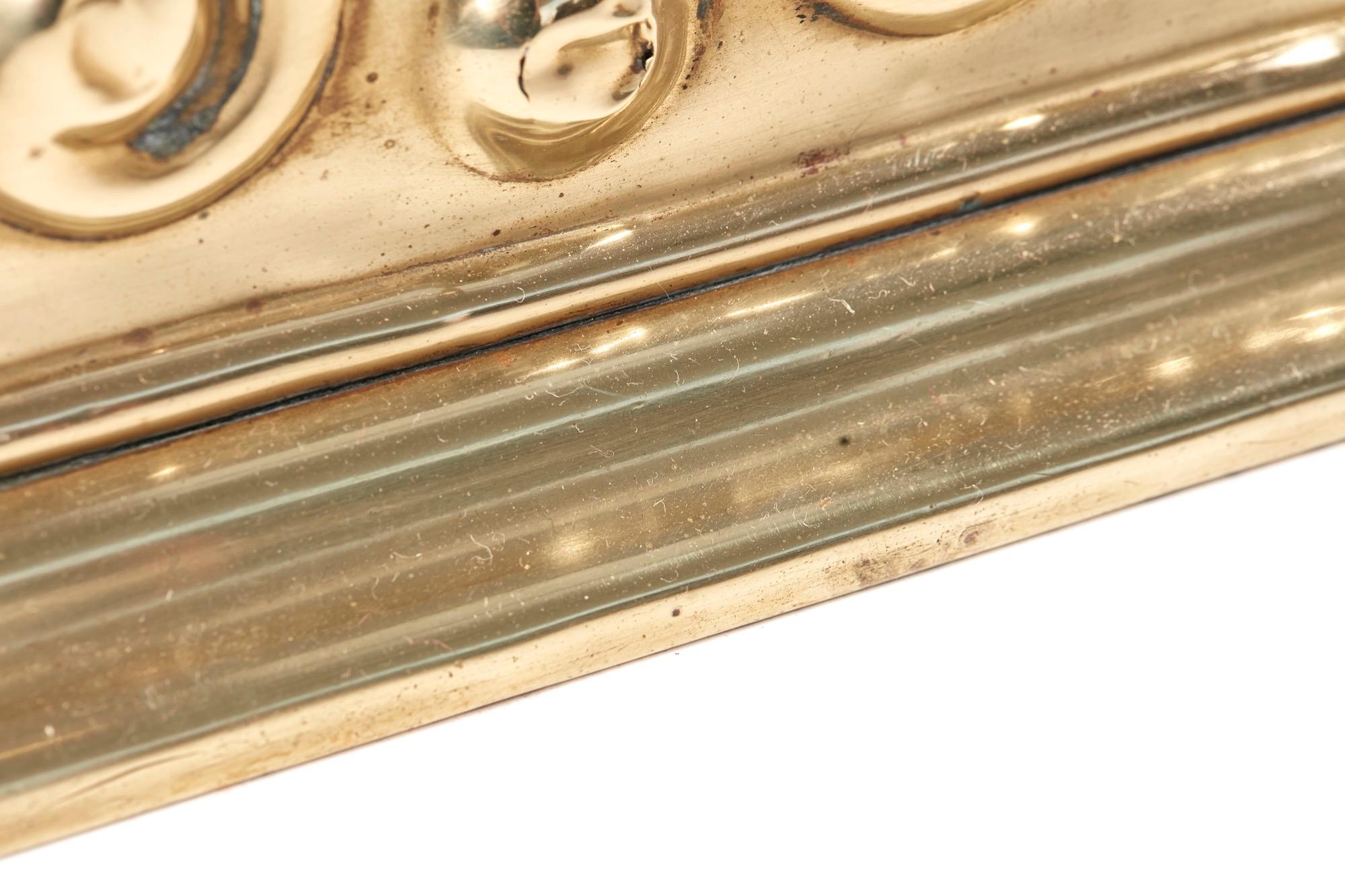 Quality Antique Brass Art Nouveau Fender For Sale 2
