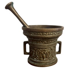 Quality antique bronze pestle and motar