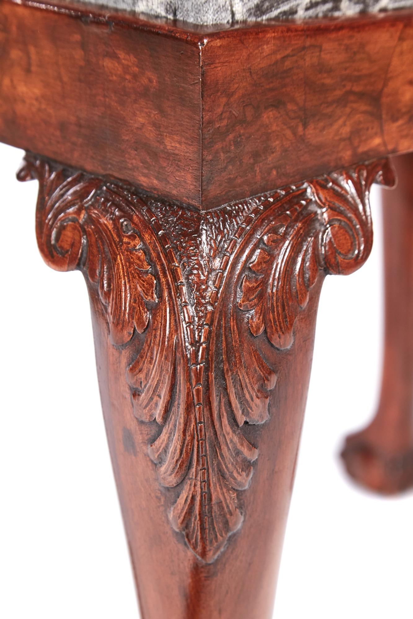 Quality Antique Burr Walnut Carved Stool In Excellent Condition For Sale In Stutton, GB