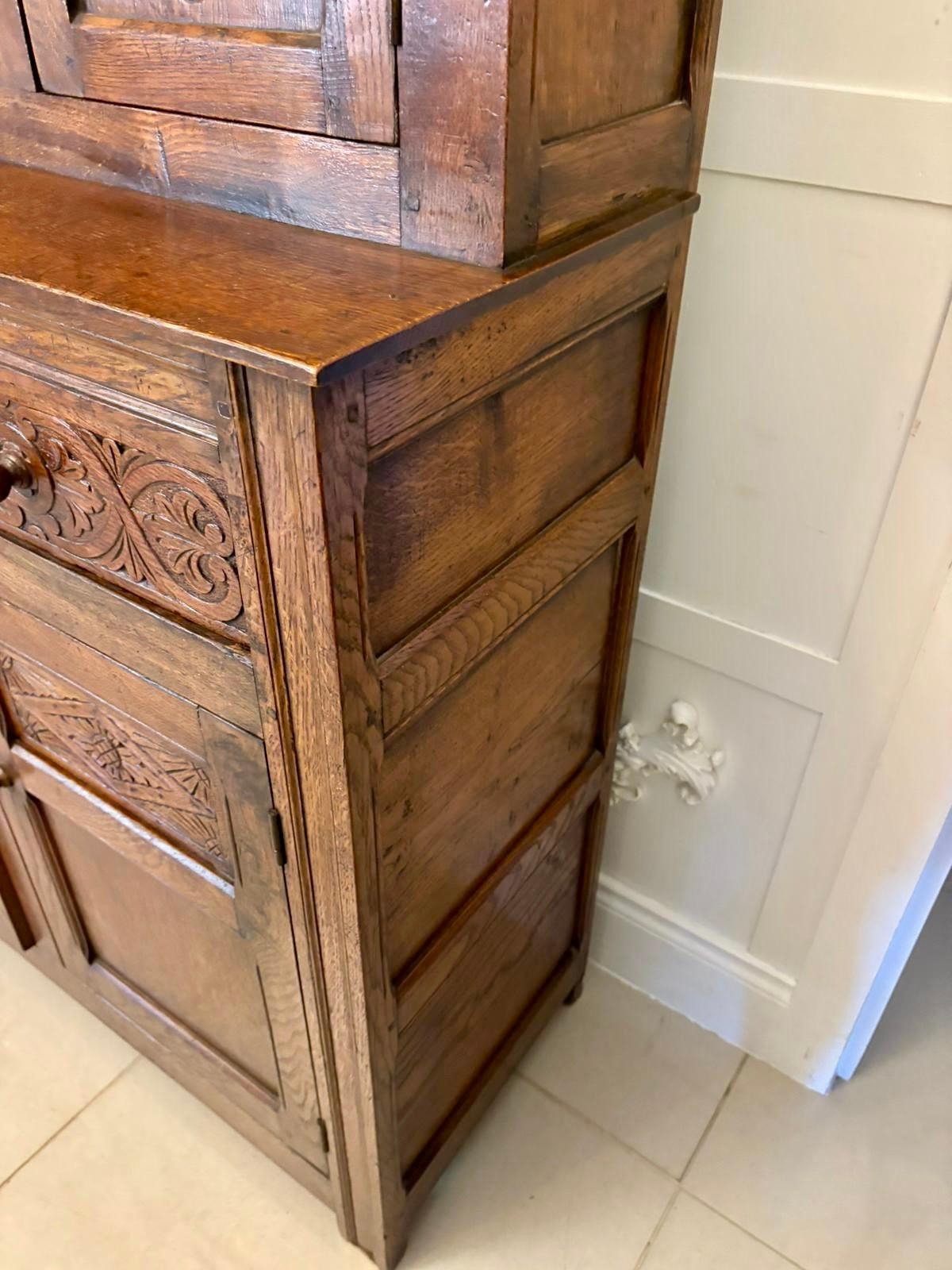 Quality Antique Carved Oak Court Cupboard with Ipswich Carving im Angebot 1