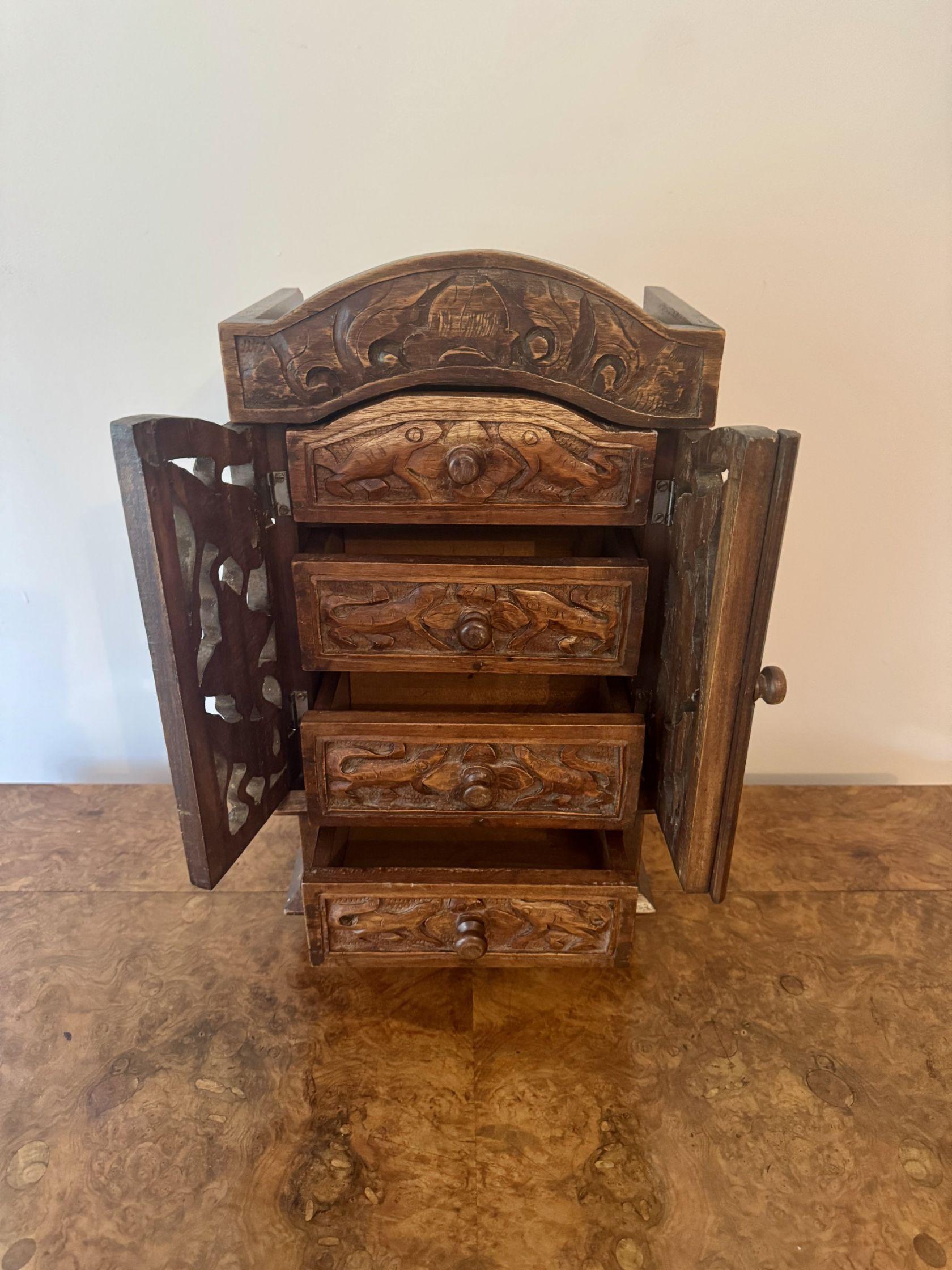 Quality antique carved oak table top cabinet In Good Condition For Sale In Ipswich, GB