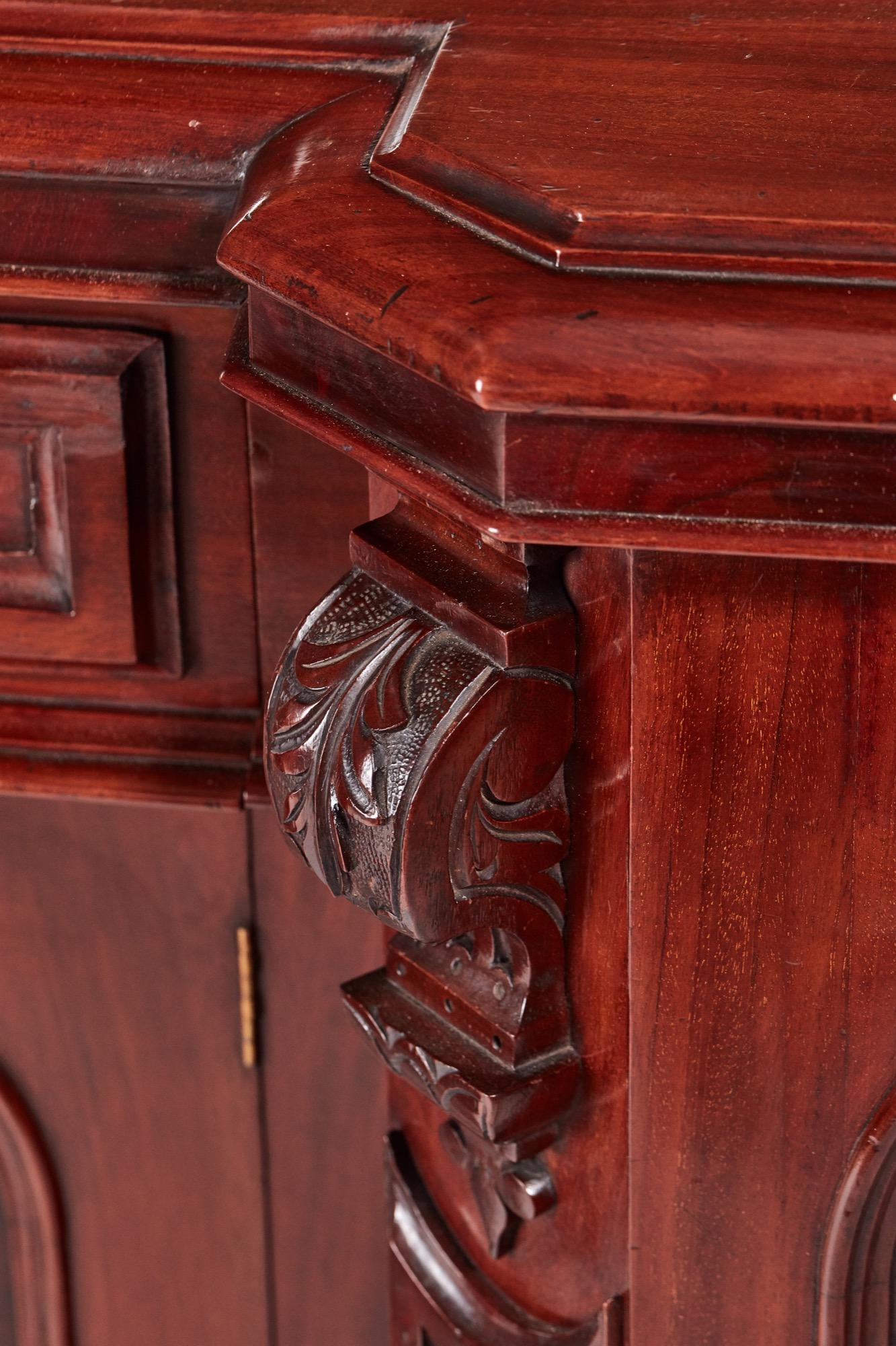 Quality Antique Carved Victorian Mahogany Sideboard For Sale 2
