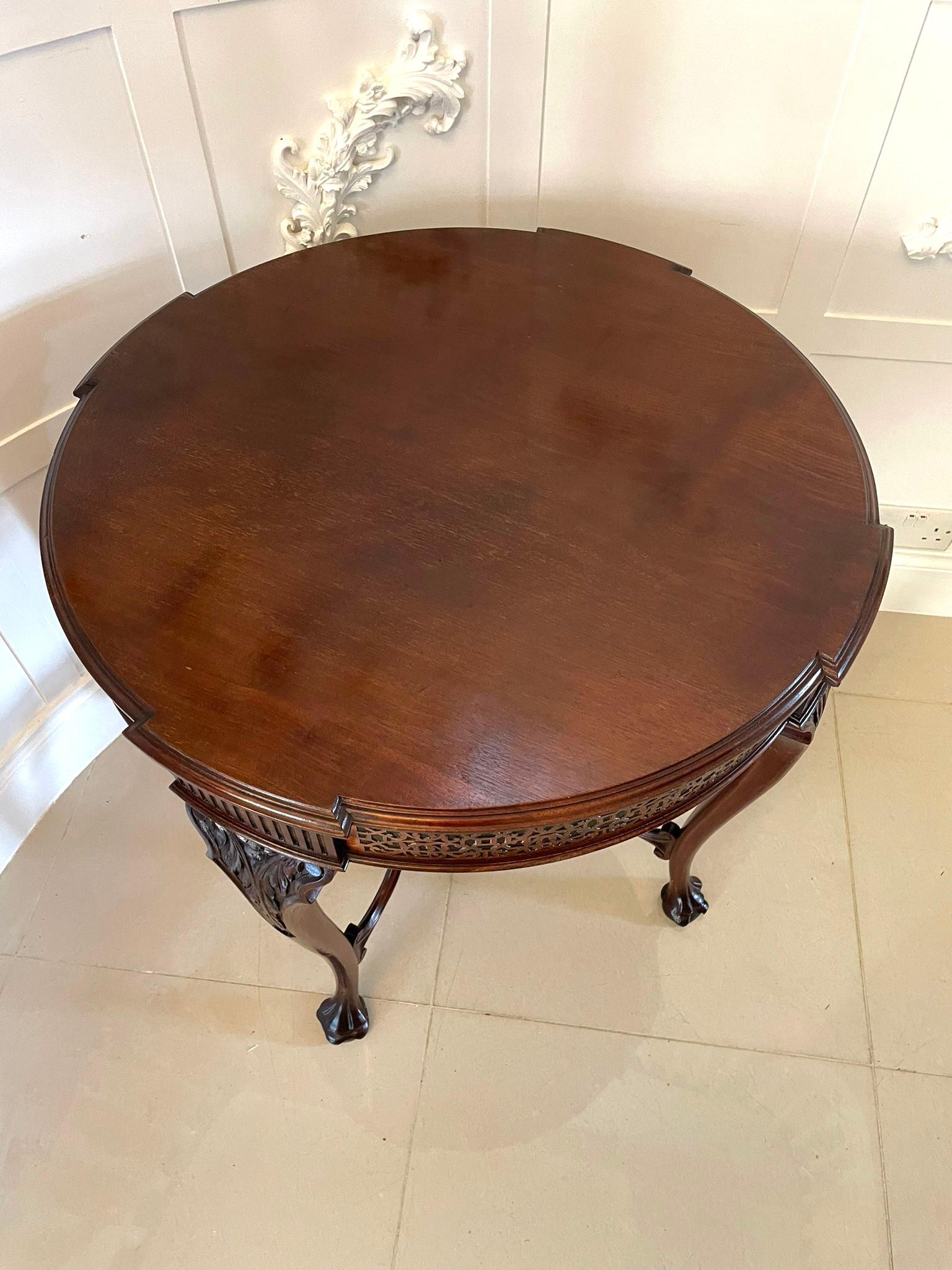 Quality Antique 'Chippendale Revival' Mahogany Centre Table In Good Condition For Sale In Suffolk, GB
