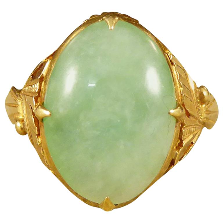 Quality Antique Detailed 22 Carat Yellow Gold Jade Ring at 1stDibs