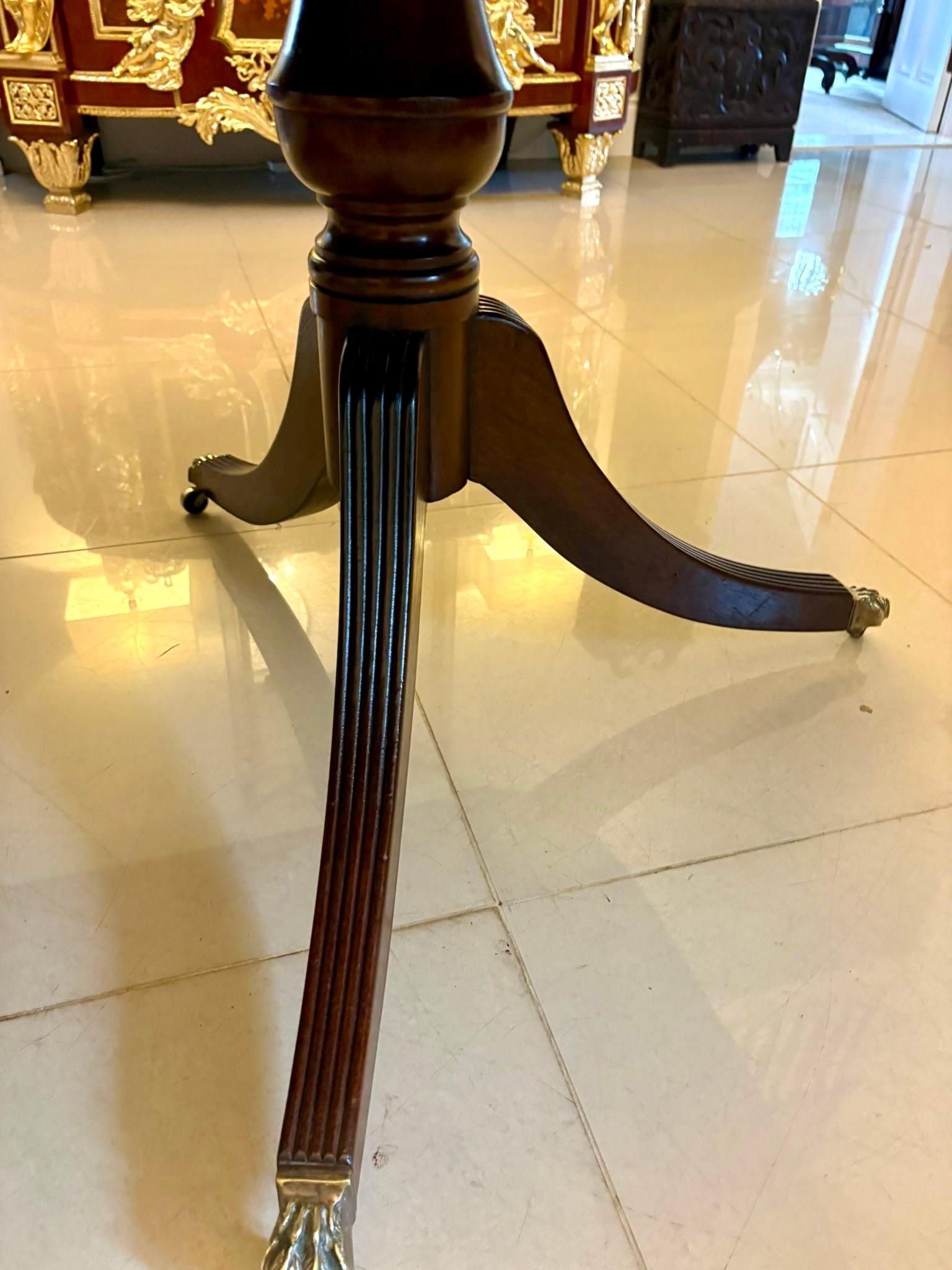 Quality Antique Edwardian 12 Seater Triple-Pedestal Dining Table For Sale 9