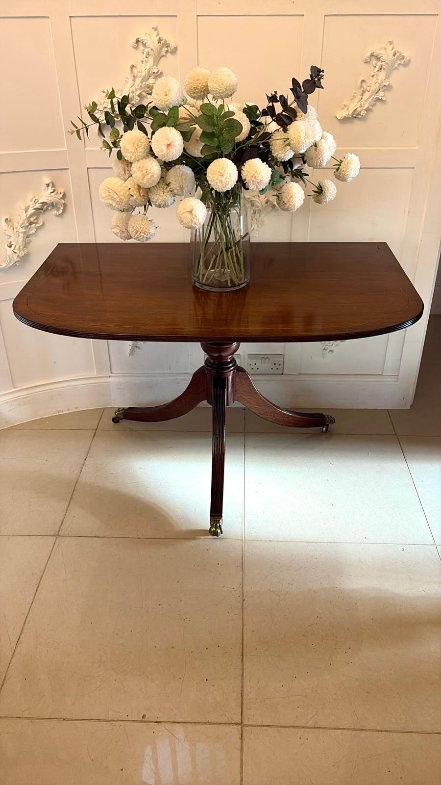 Quality Antique Edwardian 12 Seater Triple-Pedestal Dining Table In Good Condition For Sale In Suffolk, GB