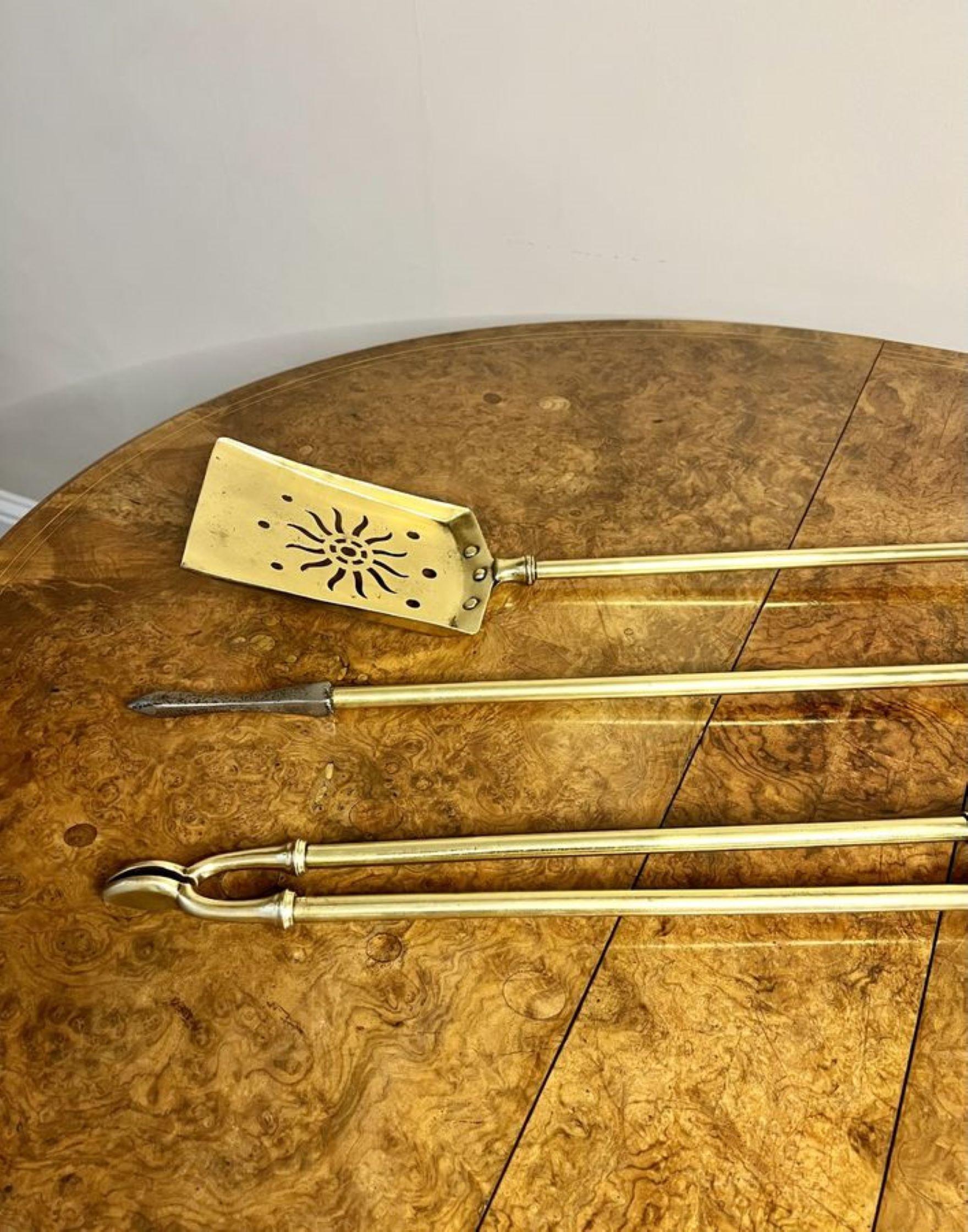 Quality antique Edwardian brass fire irons  In Good Condition For Sale In Ipswich, GB