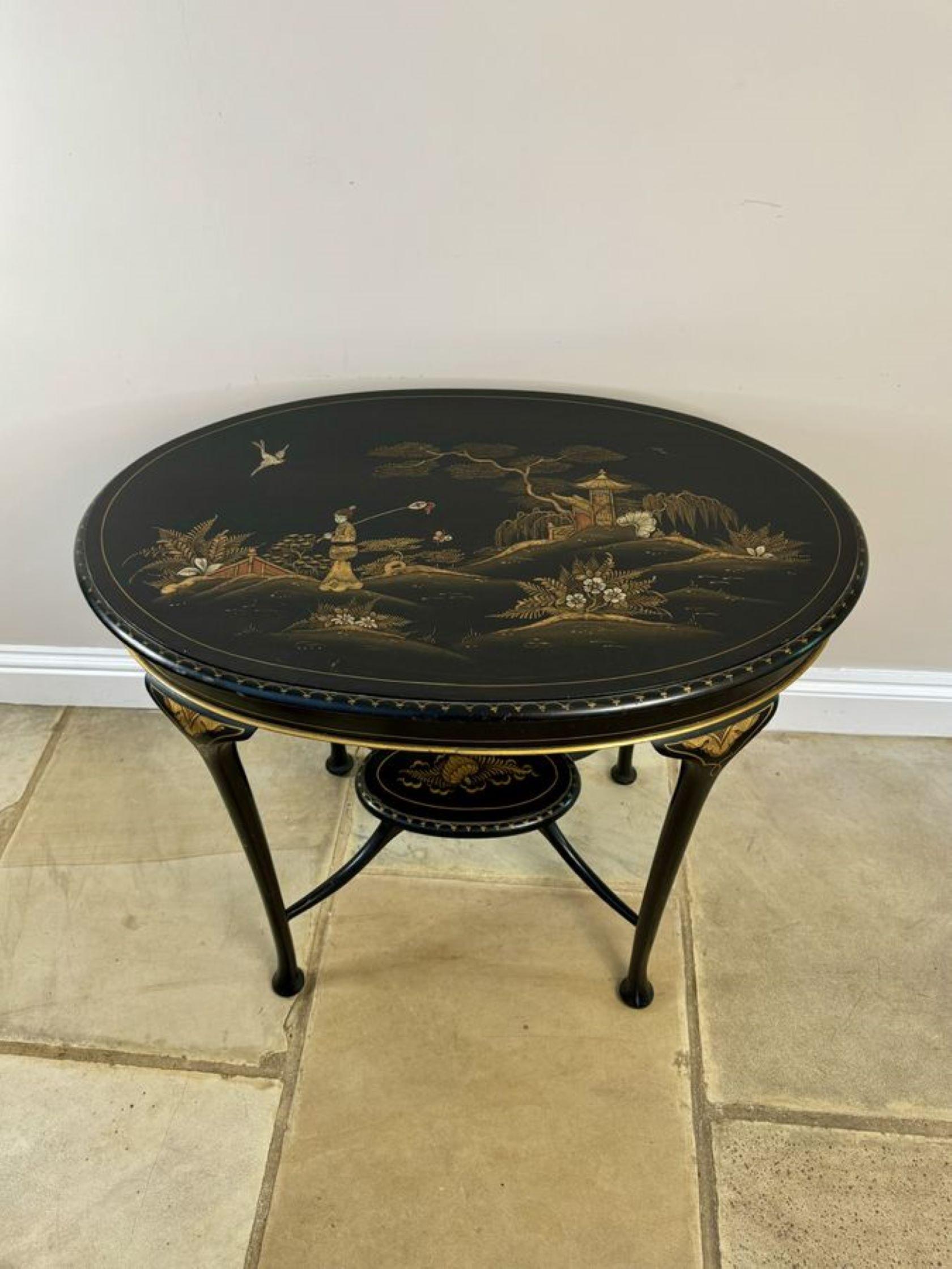 Table lampe édouardienne ancienne décorée de chinoiserie de qualité en vente 1