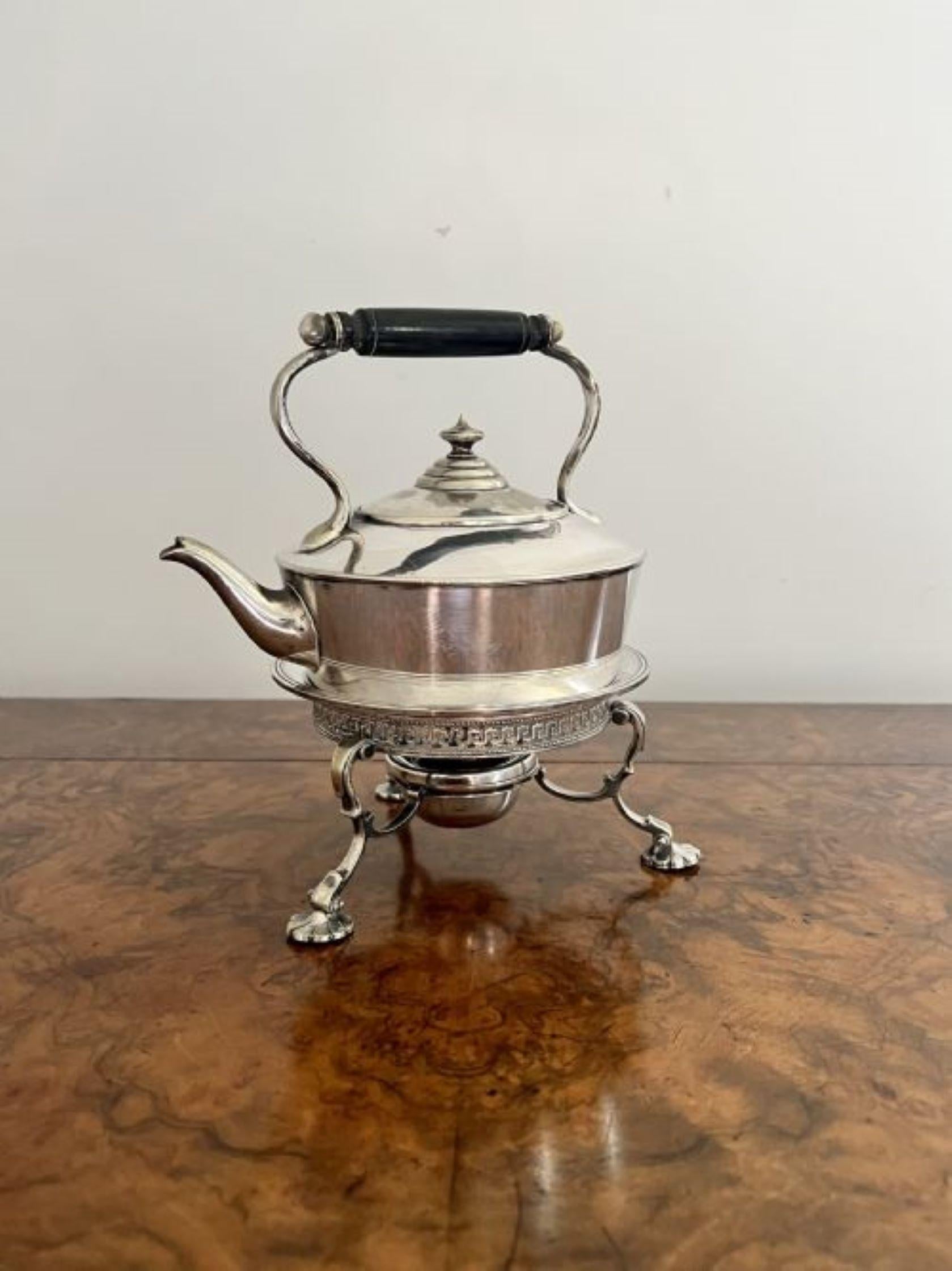 Quality antique Edwardian Fenton Brothers silver plated spirit kettle  For Sale 3