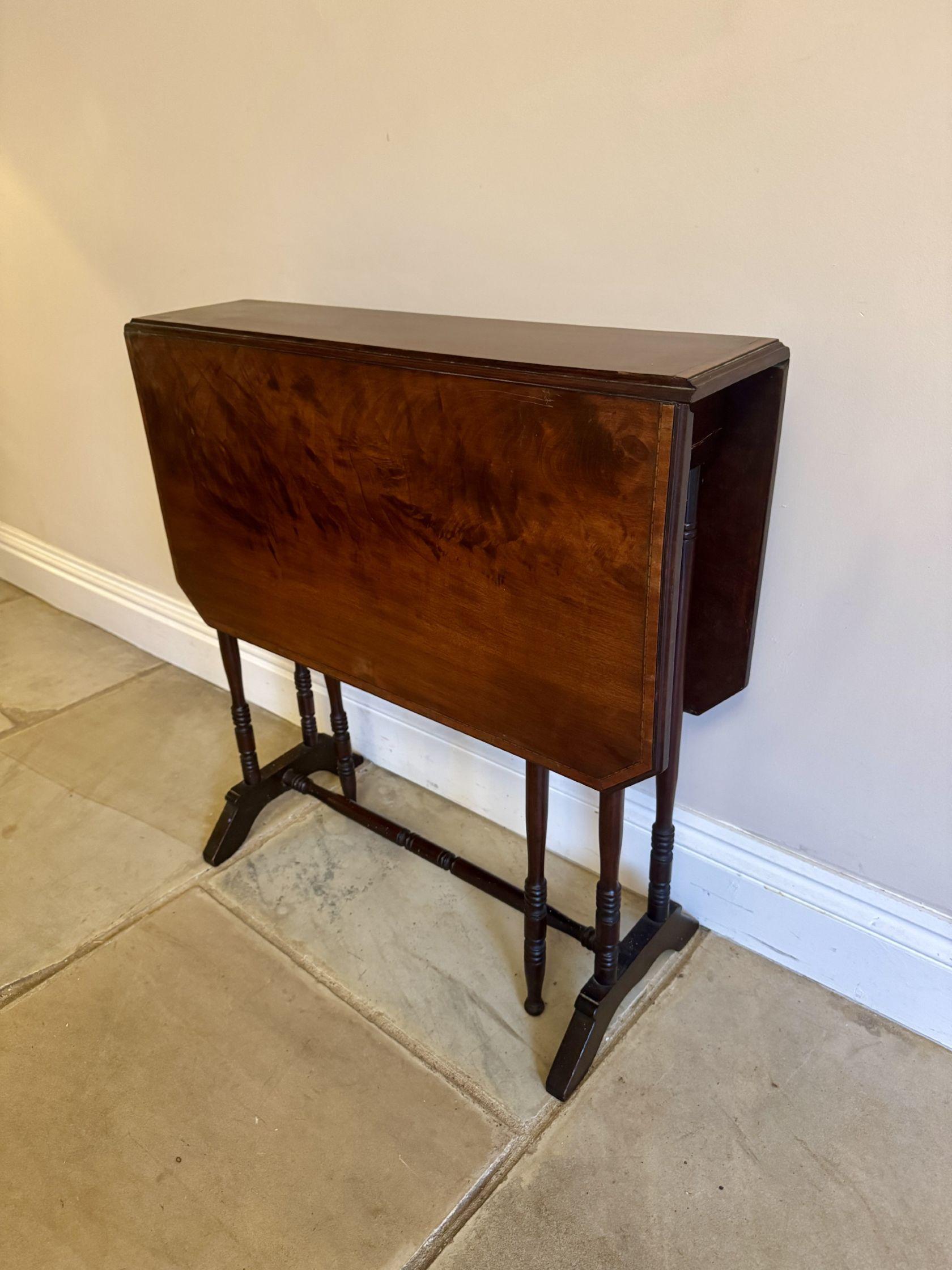 20ième siècle Table Sutherland ancienne de qualité en acajou de l'époque édouardienne en vente