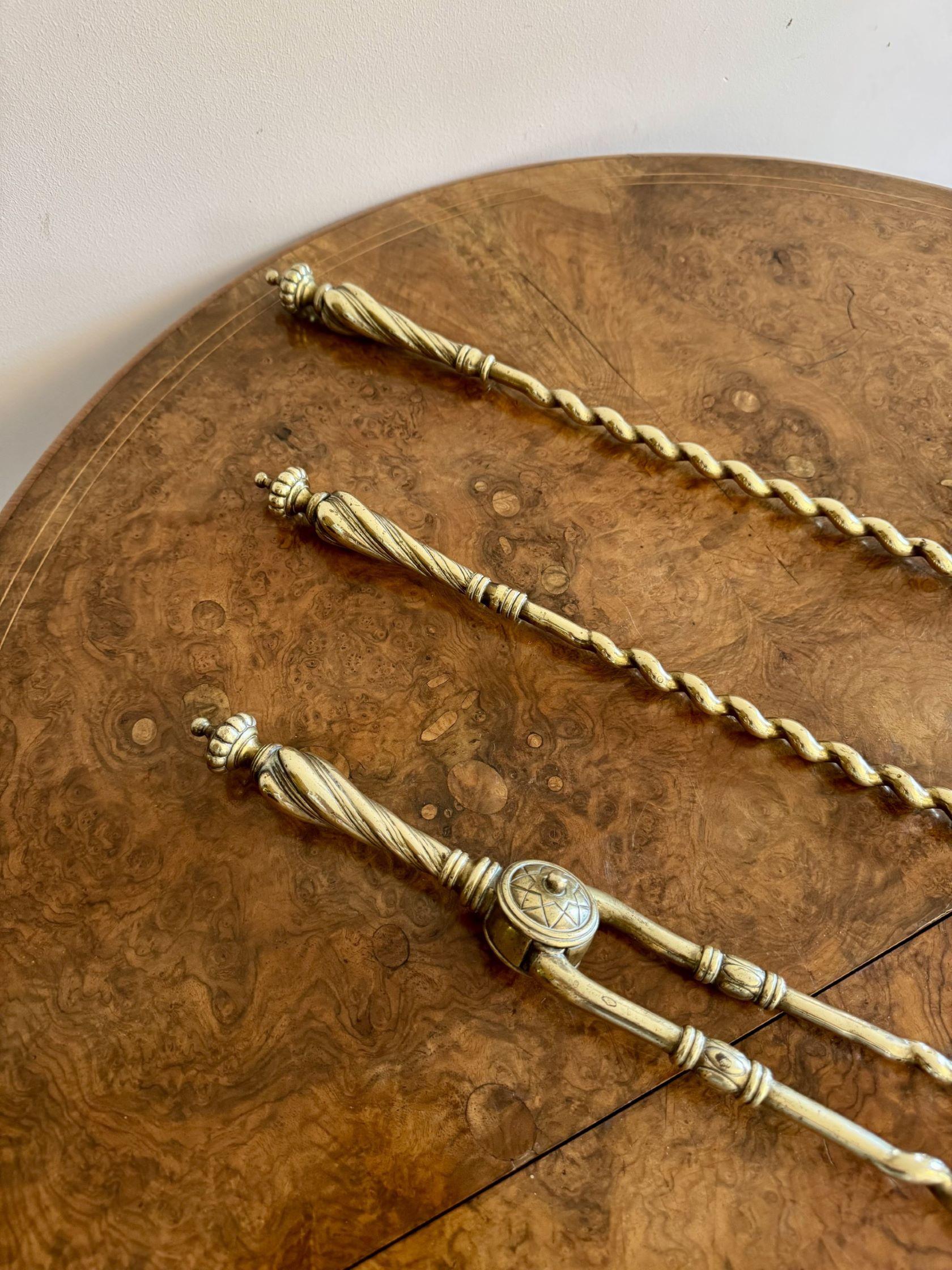 Quality antique Edwardian set of brass fire irons In Good Condition For Sale In Ipswich, GB