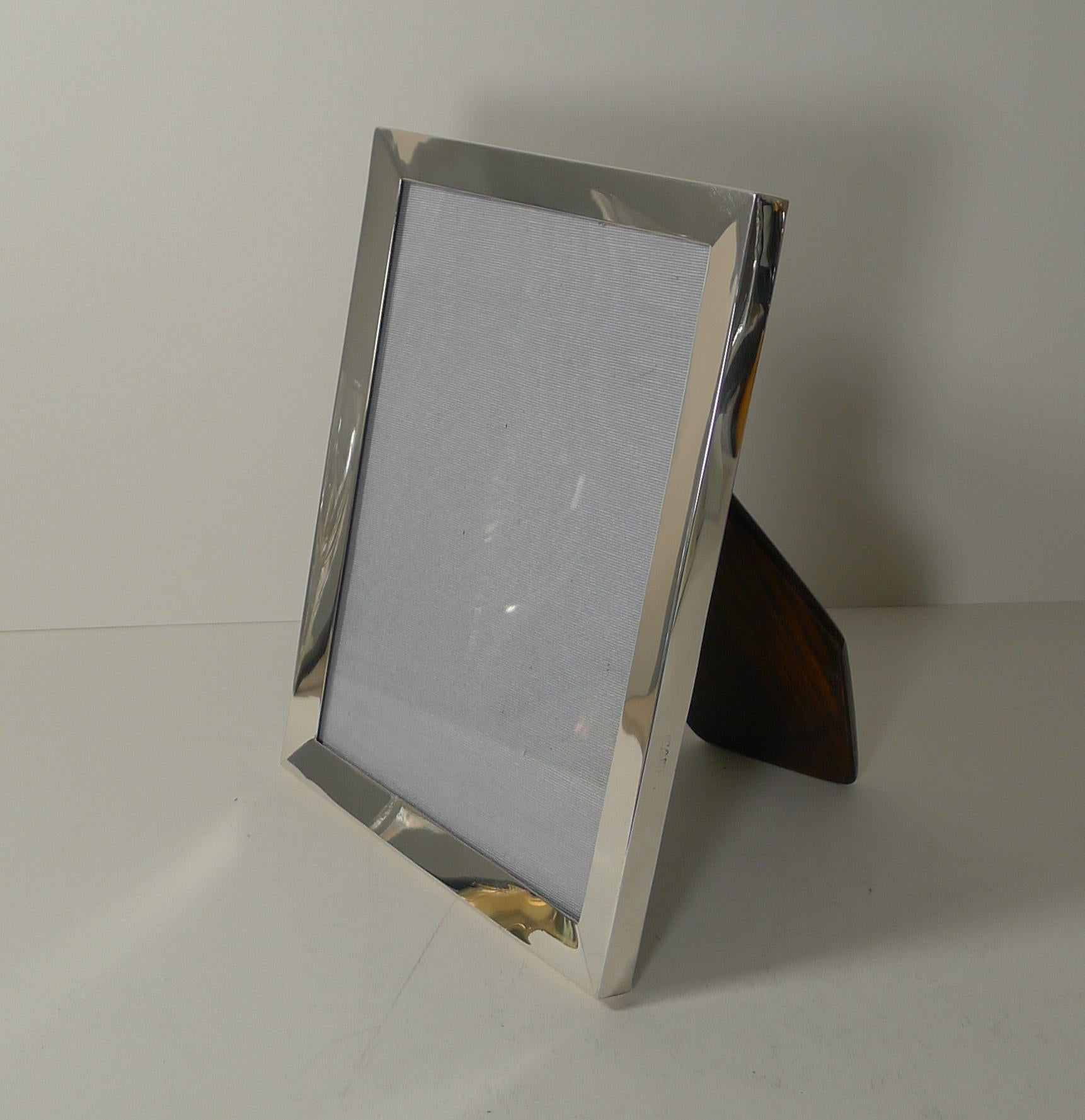 Early 20th Century Quality Antique English Sterling Silver Photograph / Picture Frame