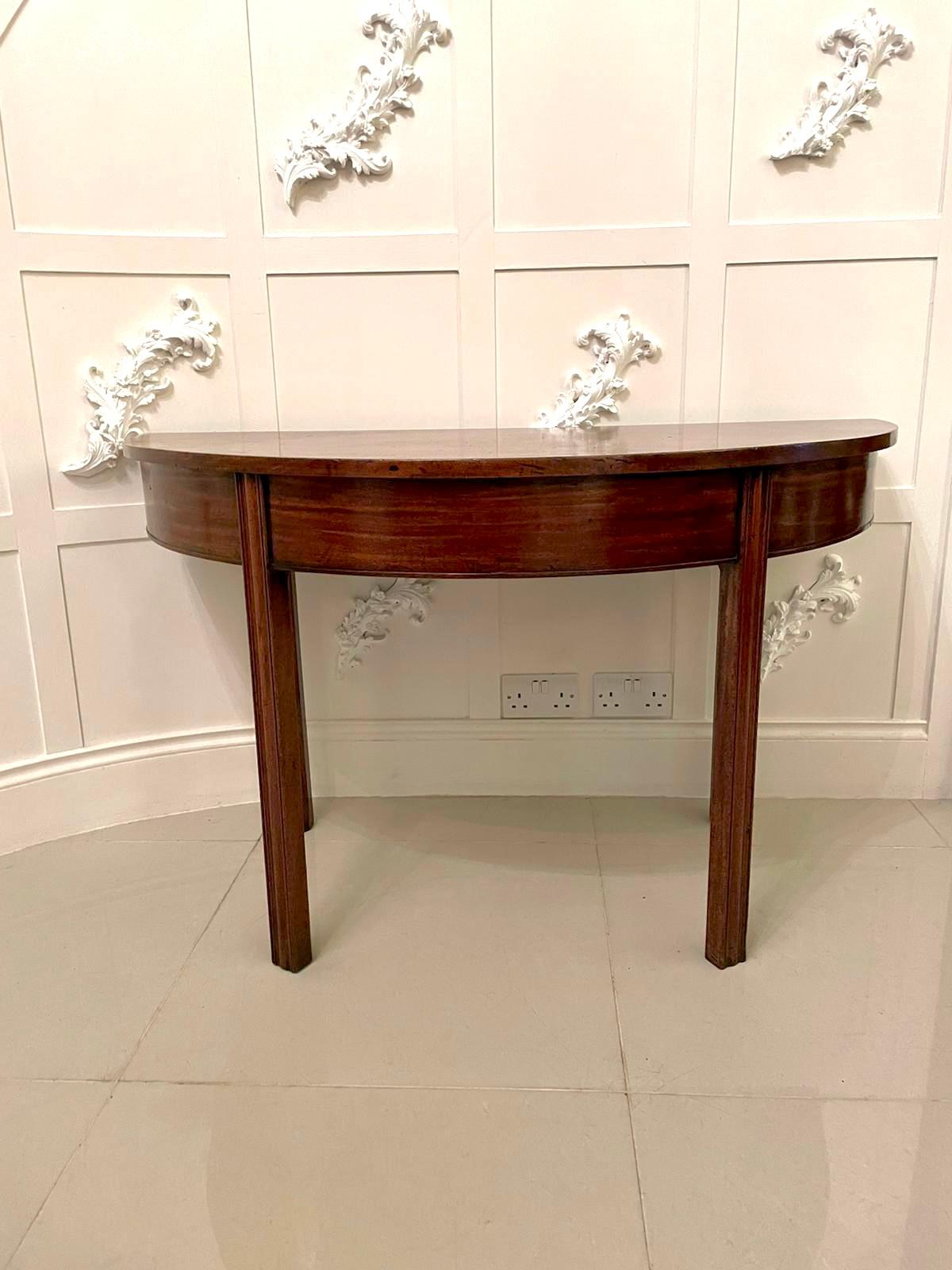Quality Antique George III Mahogany Demi-lune Console Table In Good Condition For Sale In Suffolk, GB