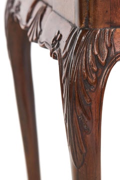 Table de style géorgien ancien en ronce de noyer et argent de qualité supérieure