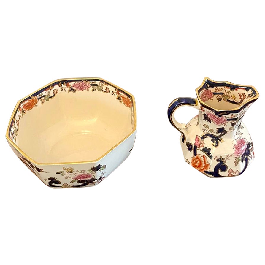 Caraffa e ciotola antiche di qualità dipinte a mano in Mason's Ironstone