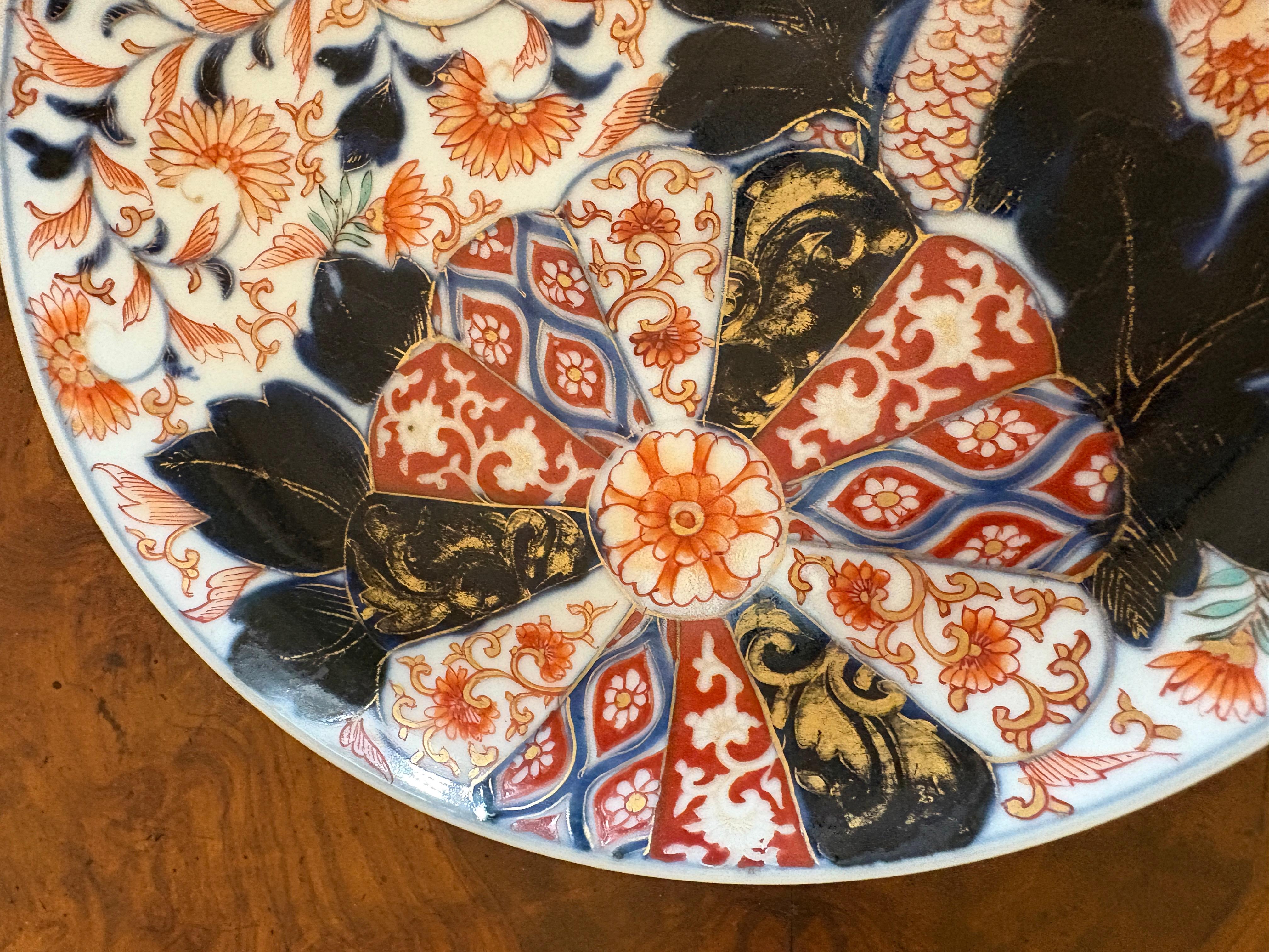 Quality Antique Japanese Hand Painted Imari Plate For Sale 4