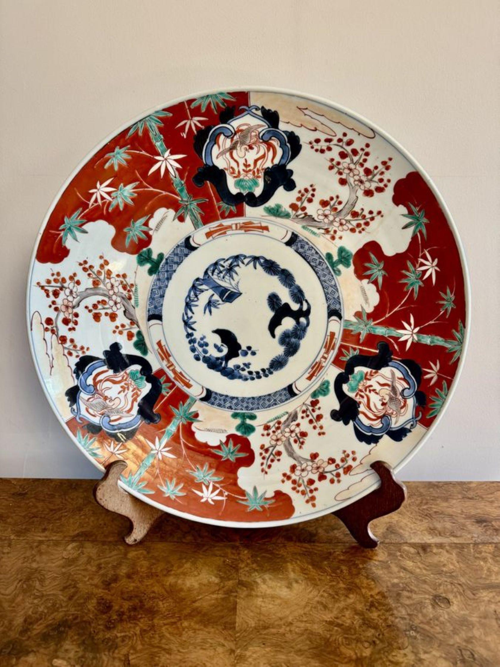 Cargador imari japonés antiguo de calidad Japonizado en venta