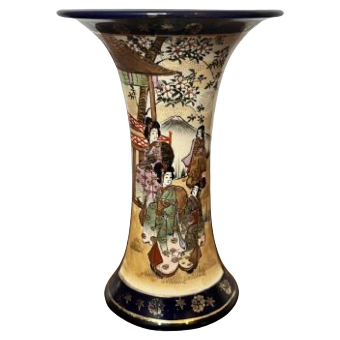 Vase japonais ancien en forme de satsuma de qualité 