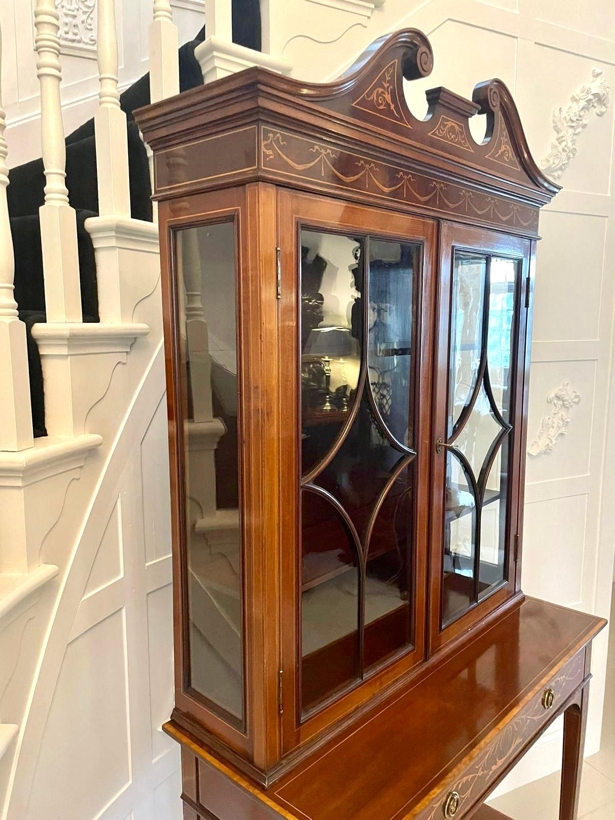 Quality Antique Mahogany Inlaid Display Cabinet by Edwards & Roberts, London In Good Condition For Sale In Suffolk, GB