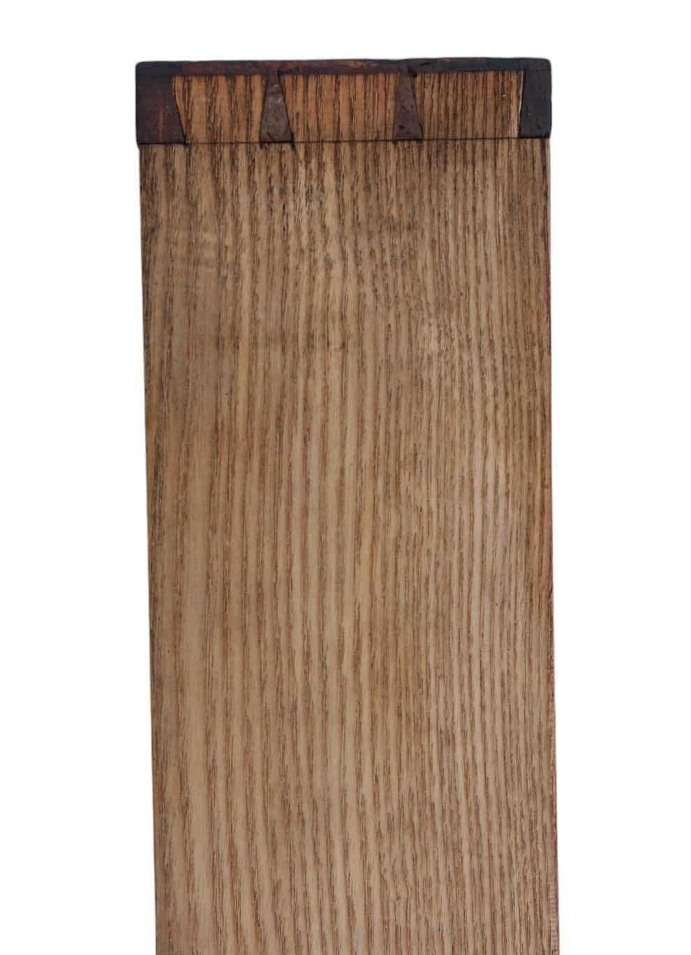 Bois Table d'écriture gothique du 19ème siècle de qualité supérieure en acajou ancien en vente