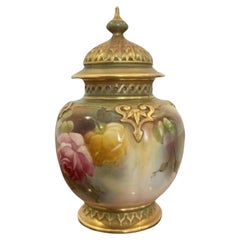 Quality antique Royal Worcester vase and cover