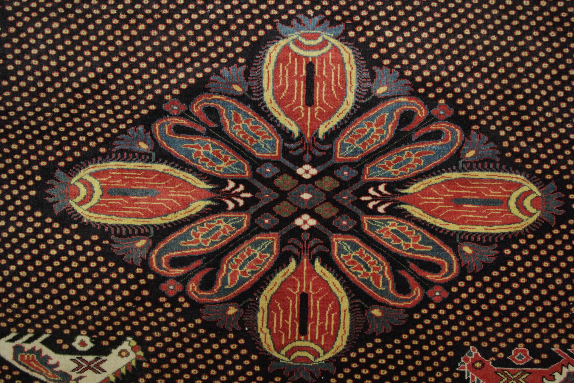 Antiker kaukasischer Karabagh-Teppich in Qualität, handgefertigter Teppich, Stammeskunst im Zustand „Hervorragend“ im Angebot in Hampshire, GB