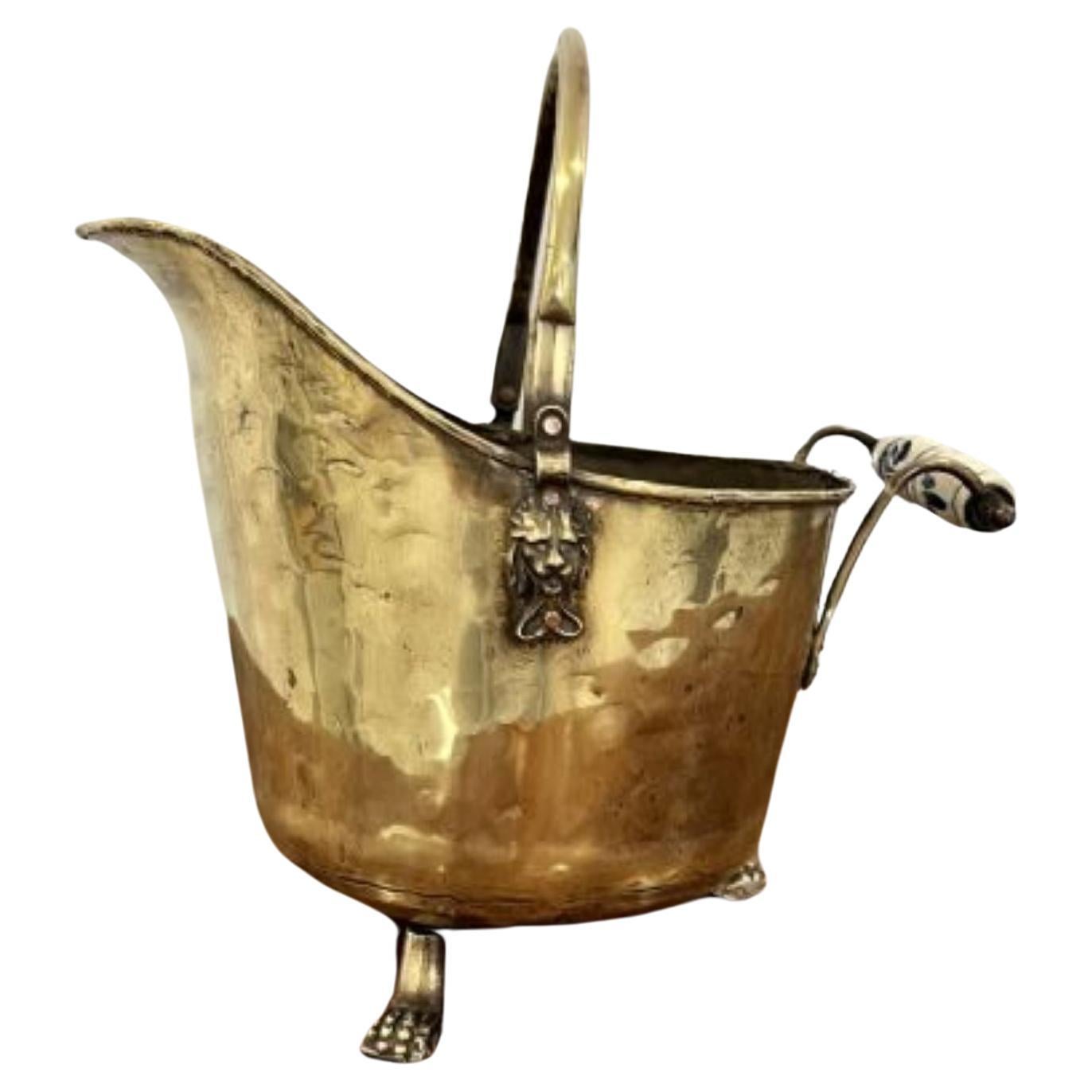 Quality antique Victorian brass coal scuttle  For Sale