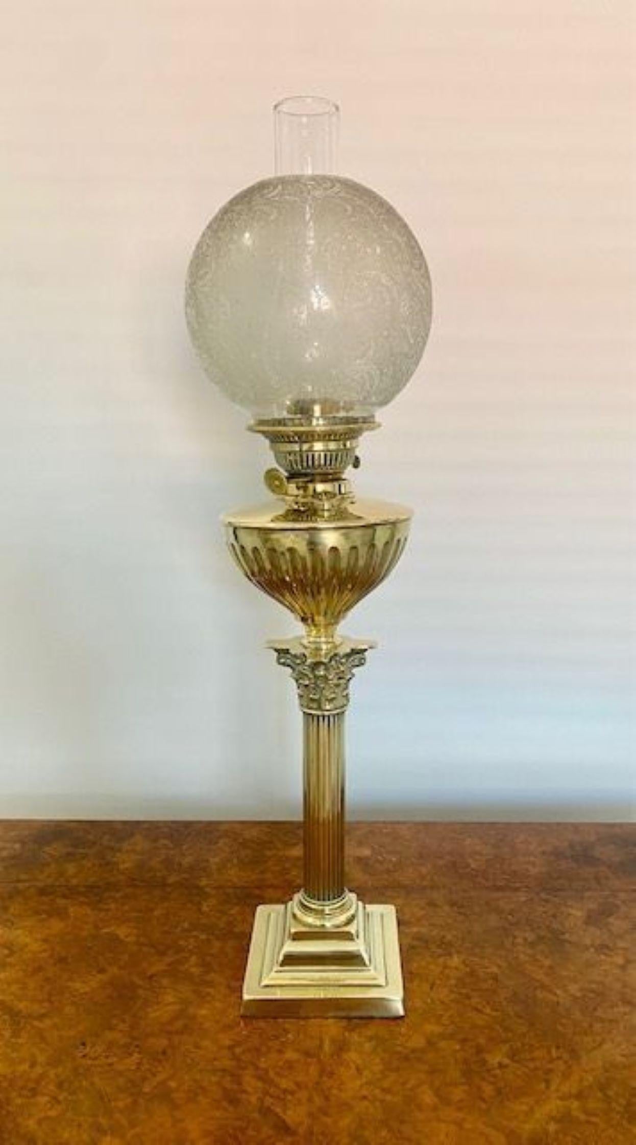 Victorien Lampe à huile antique en laiton de qualité de l'époque victorienne en vente