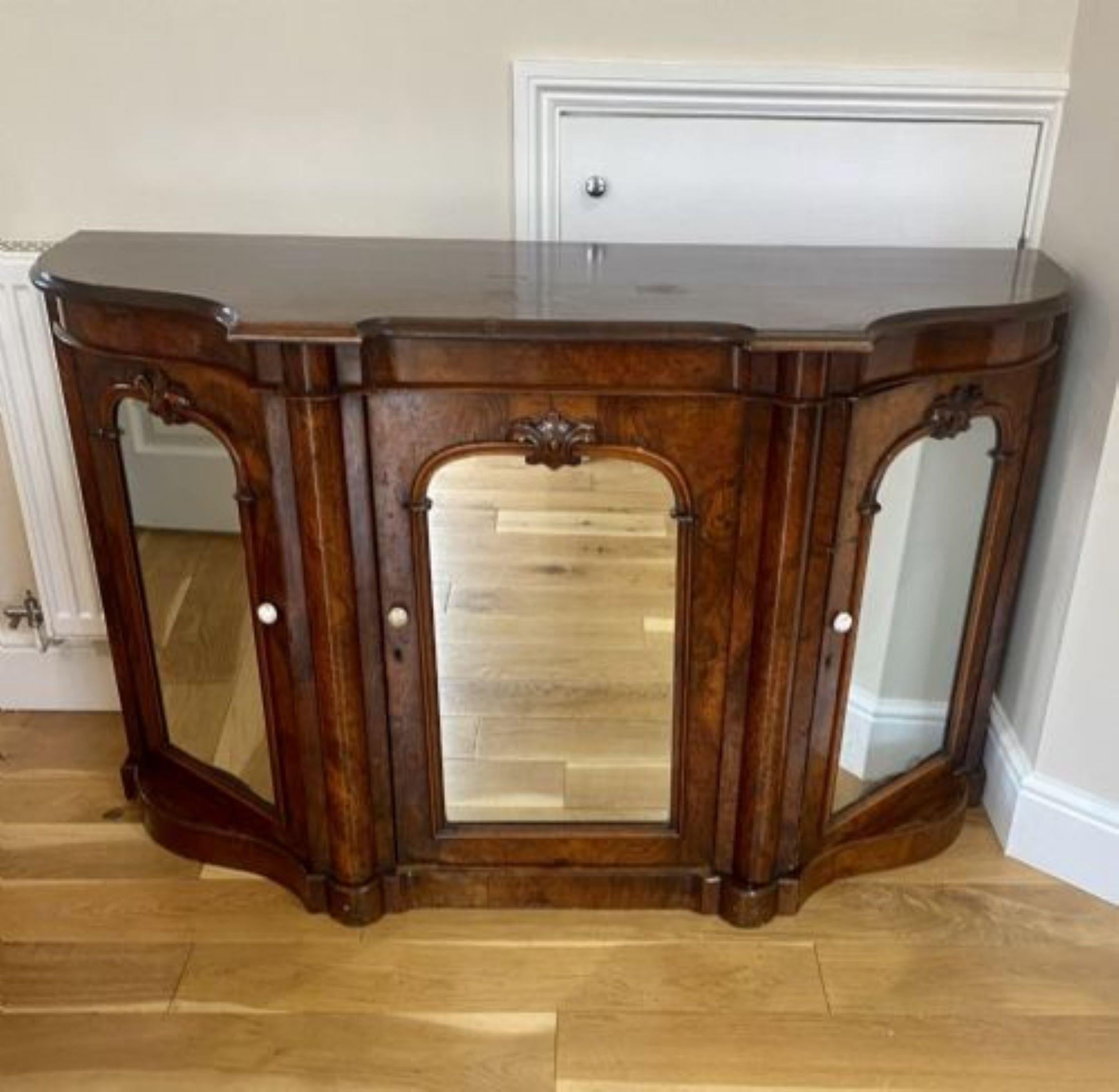 Quality antique Victorian burr walnut mirrored credenza In Good Condition For Sale In Ipswich, GB