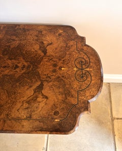 Tavolino antico di qualità in radica di noce vittoriana