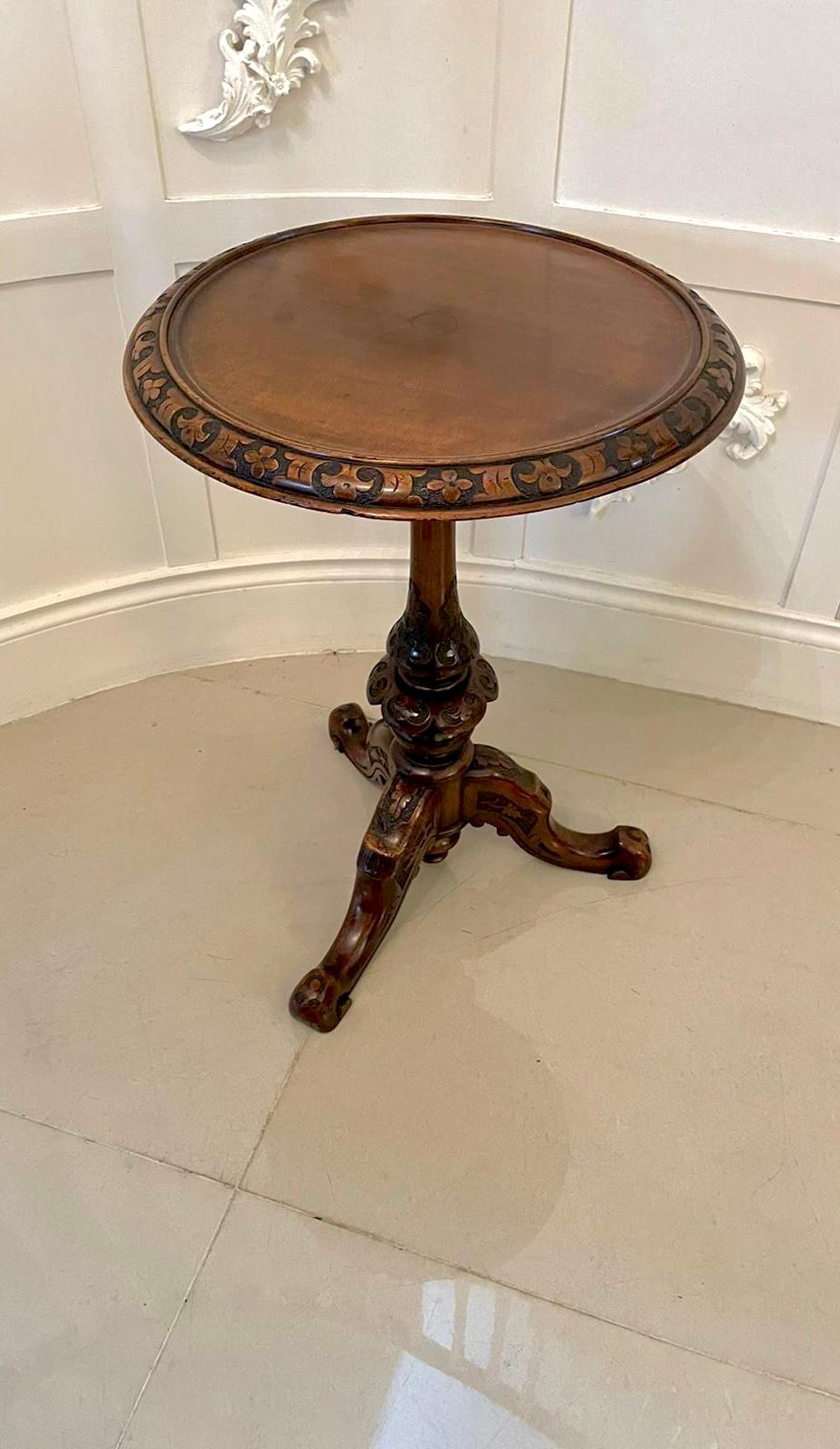 Quality Antique Victorian Carved Walnut Circular Lamp Table   For Sale 1
