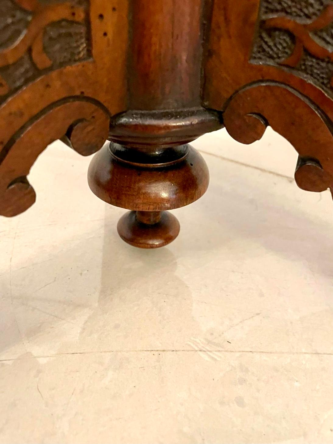 Quality Antique Victorian Carved Walnut Circular Lamp Table   For Sale 2