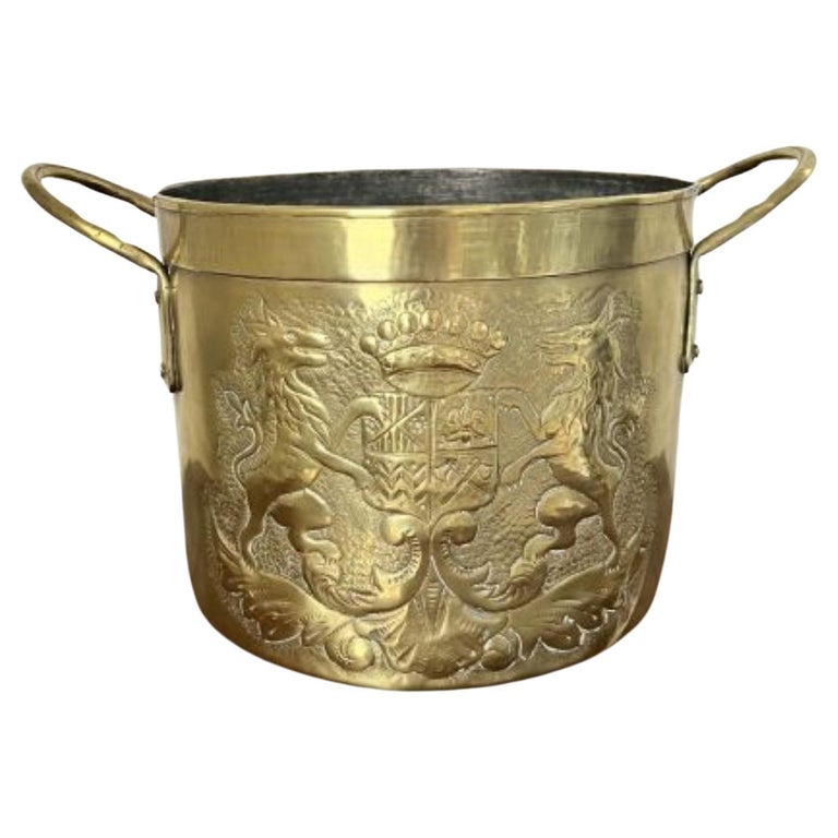 VINTAGE LARGE COPPER AND BRASS BUCKET WITH HANDLE 11 3/4