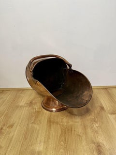 Quality antique Victorian copper coal scuttle