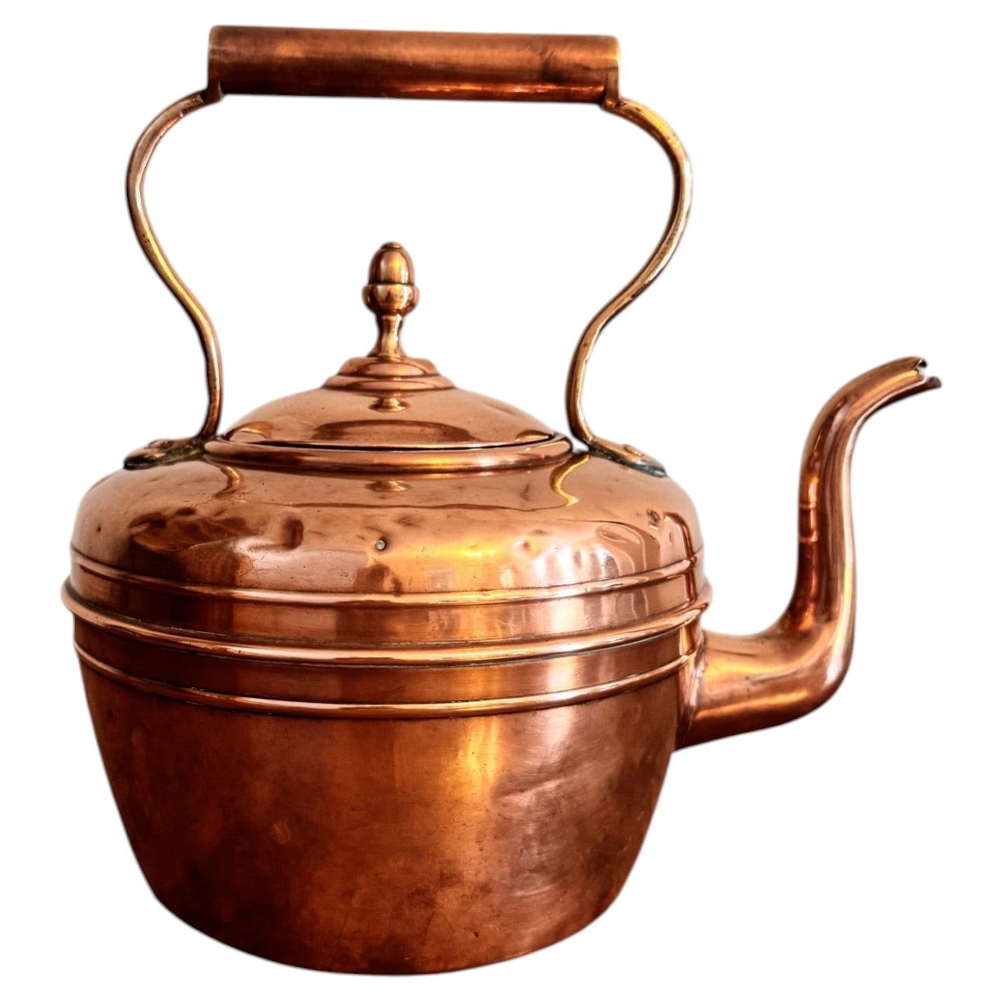 Bouilloire victorienne en cuivre de qualité