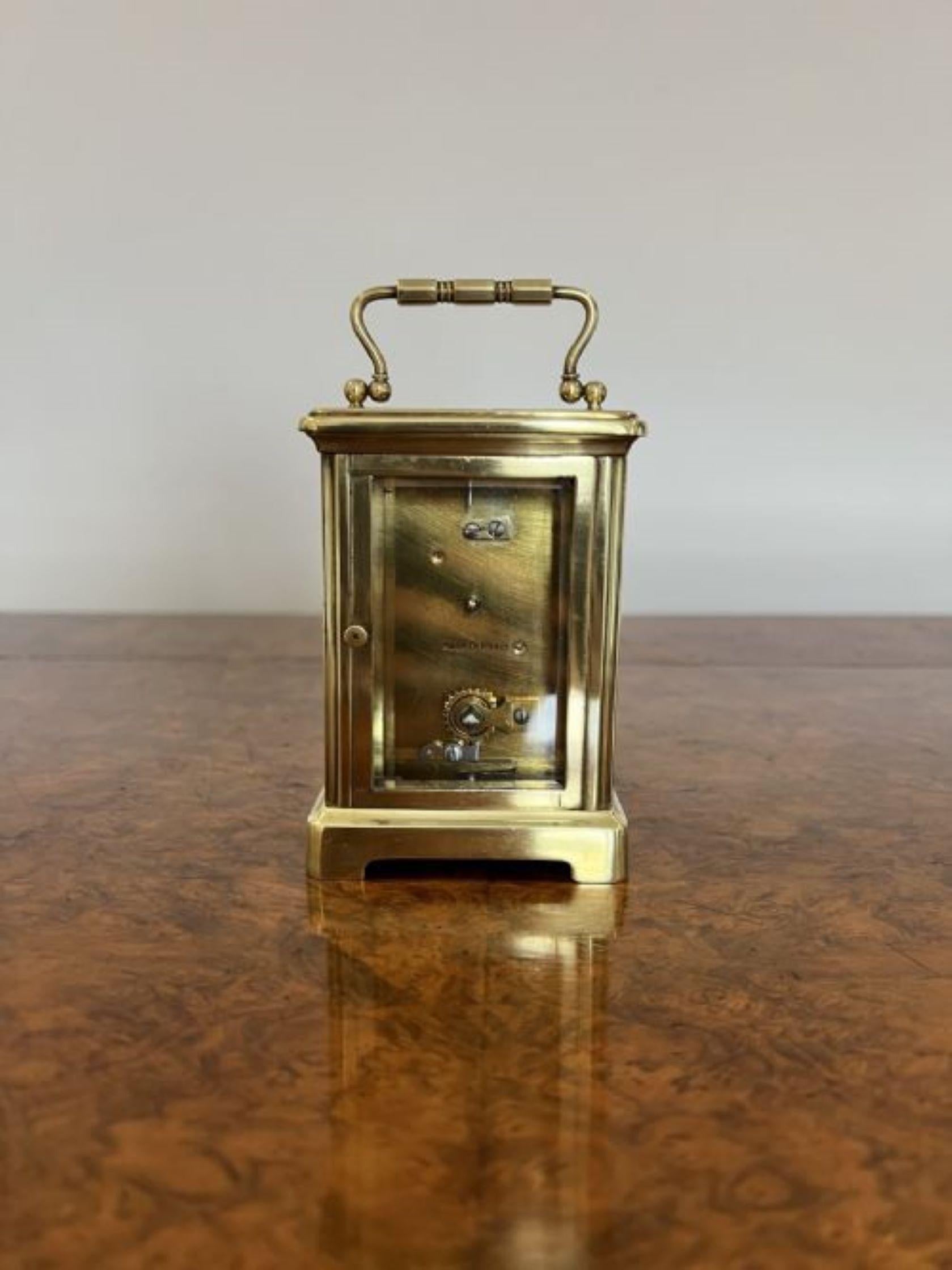 Victorien Horloge victorienne française ancienne à chariot en laiton de qualité en vente