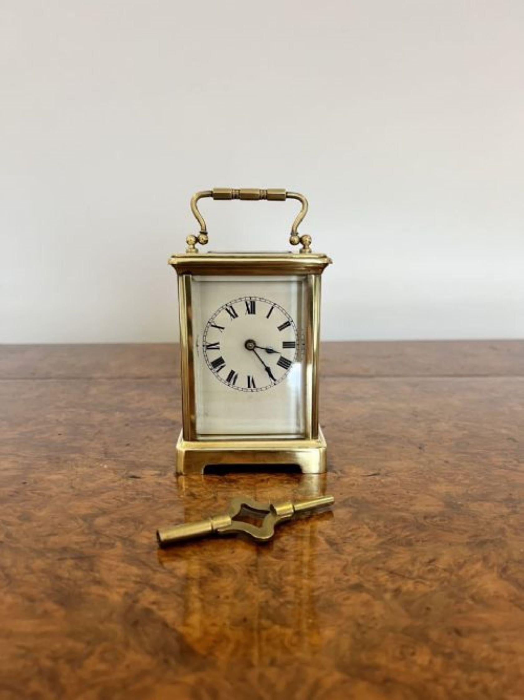 XIXe siècle Horloge victorienne française ancienne à chariot en laiton de qualité en vente