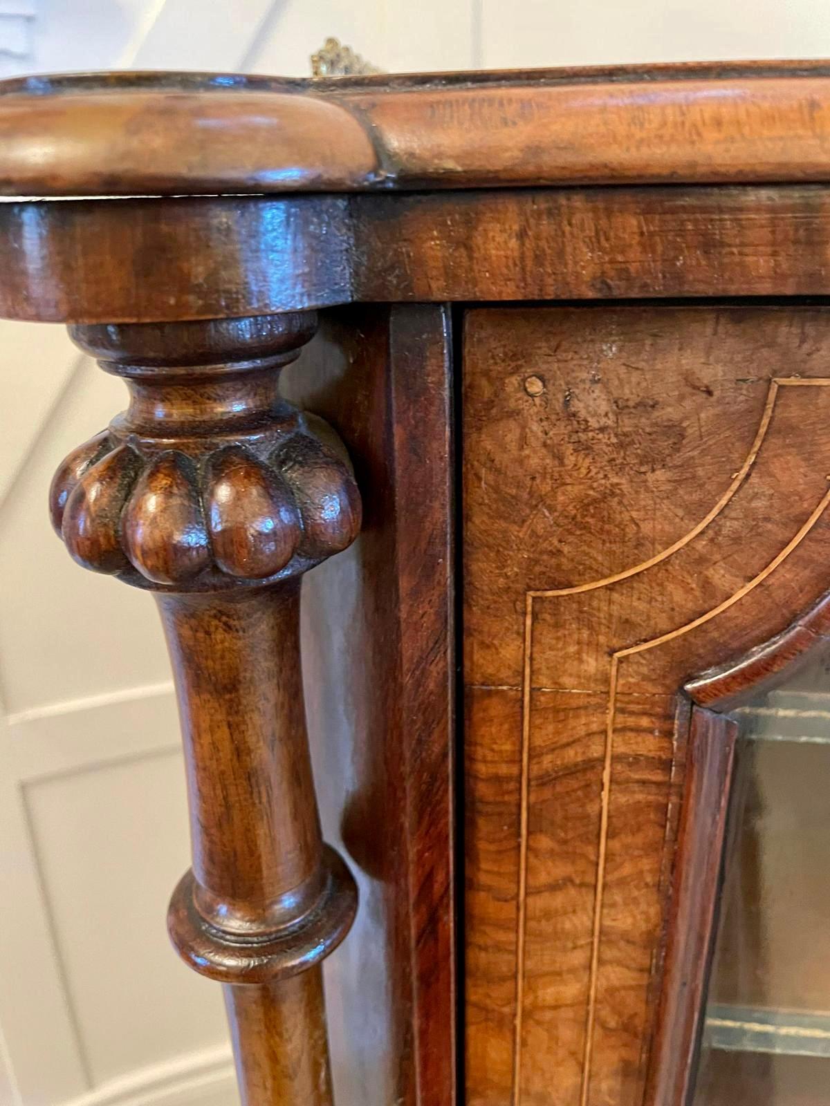 Quality Antique Victorian Inlaid Burr Walnut Music Cabinet In Good Condition For Sale In Suffolk, GB